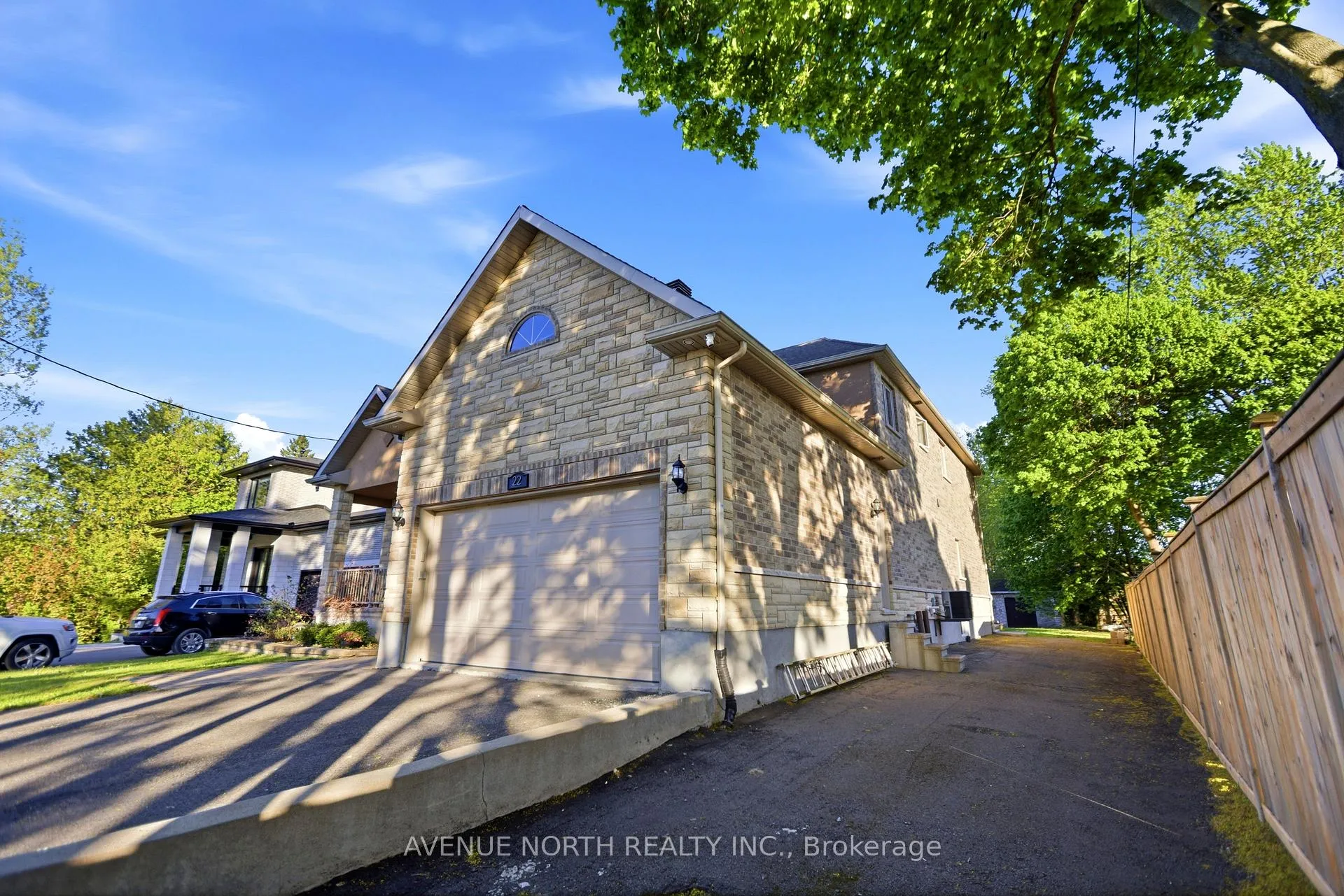 Photo 4 of 22 Kemp Drive, Ottawa, Blossom Park/Kemp Park/Findlay Creek — HOMEH