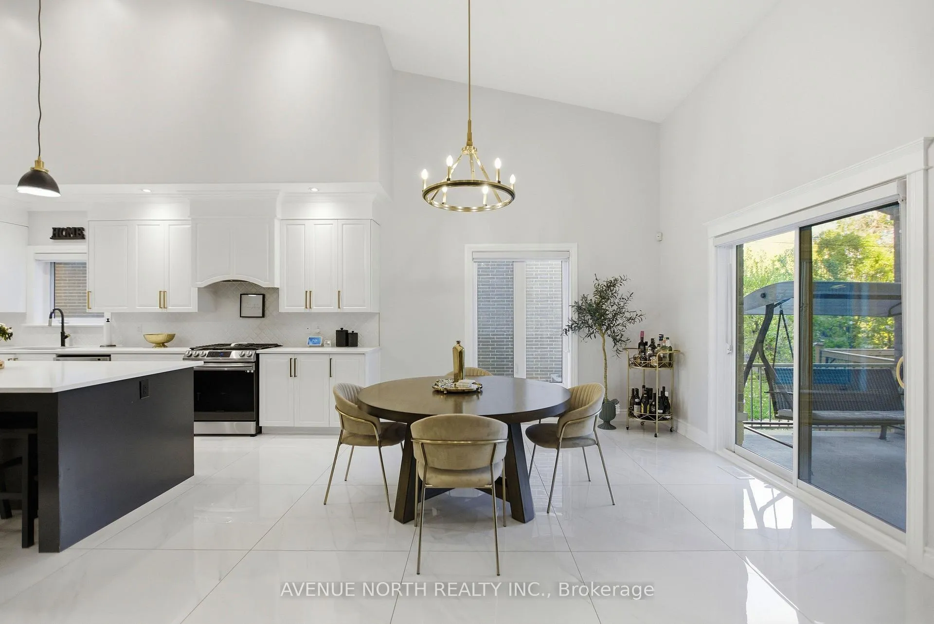Photo 19 of 22 Kemp Drive, Ottawa, Blossom Park/Kemp Park/Findlay Creek — HOMEH