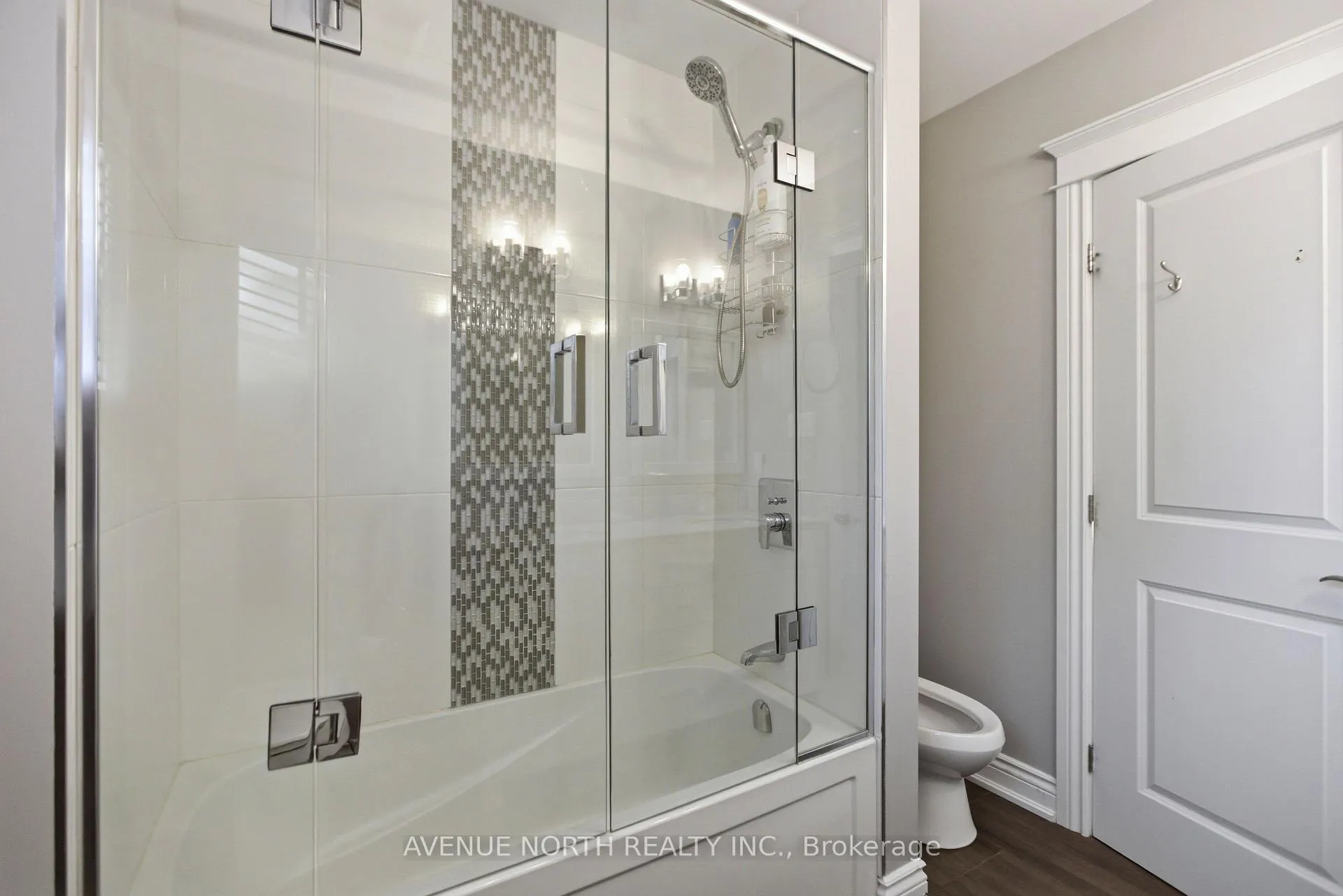 Photo 37 of 22 Kemp Drive, Ottawa, Blossom Park/Kemp Park/Findlay Creek — HOMEH