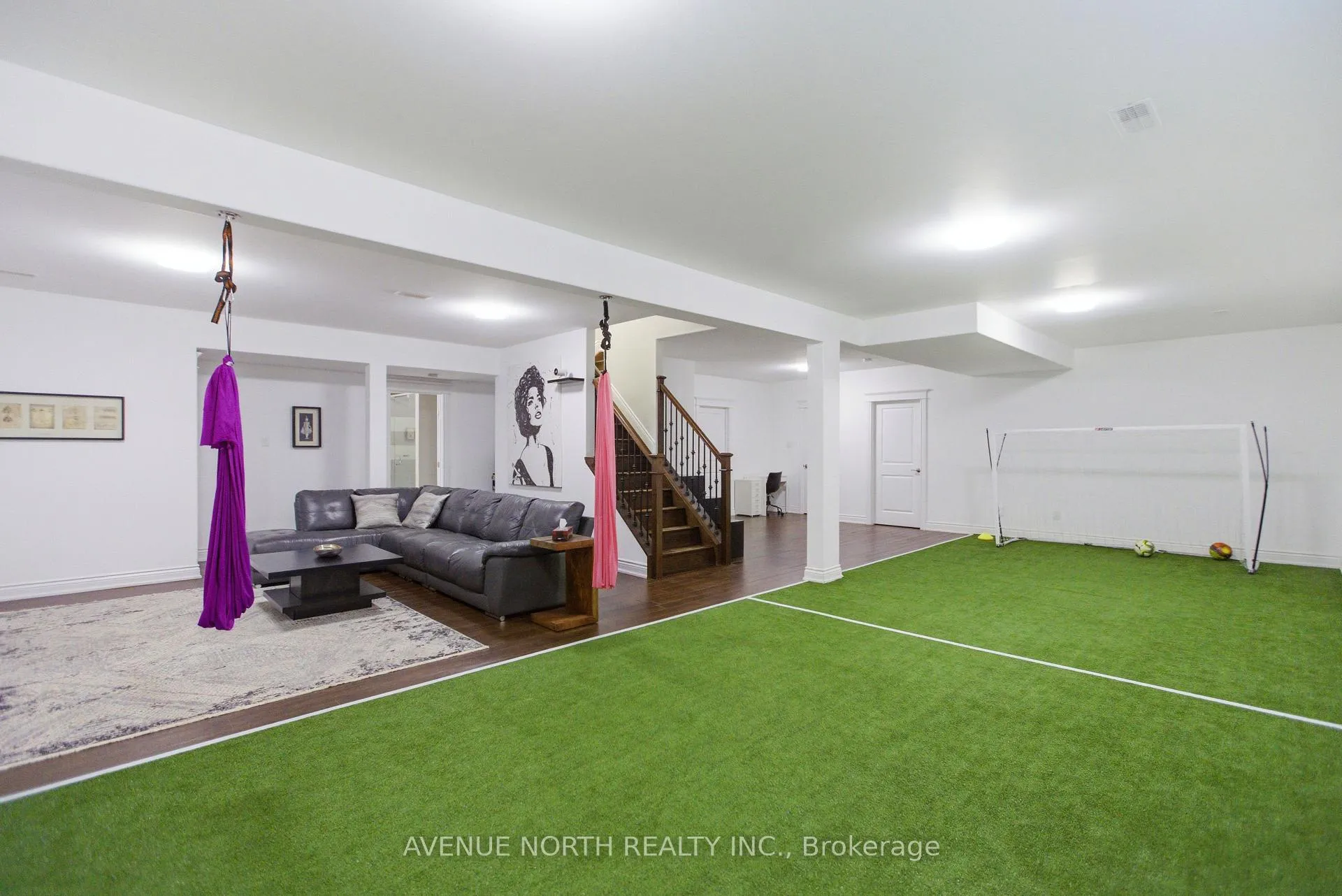 Photo 39 of 22 Kemp Drive, Ottawa, Blossom Park/Kemp Park/Findlay Creek — HOMEH