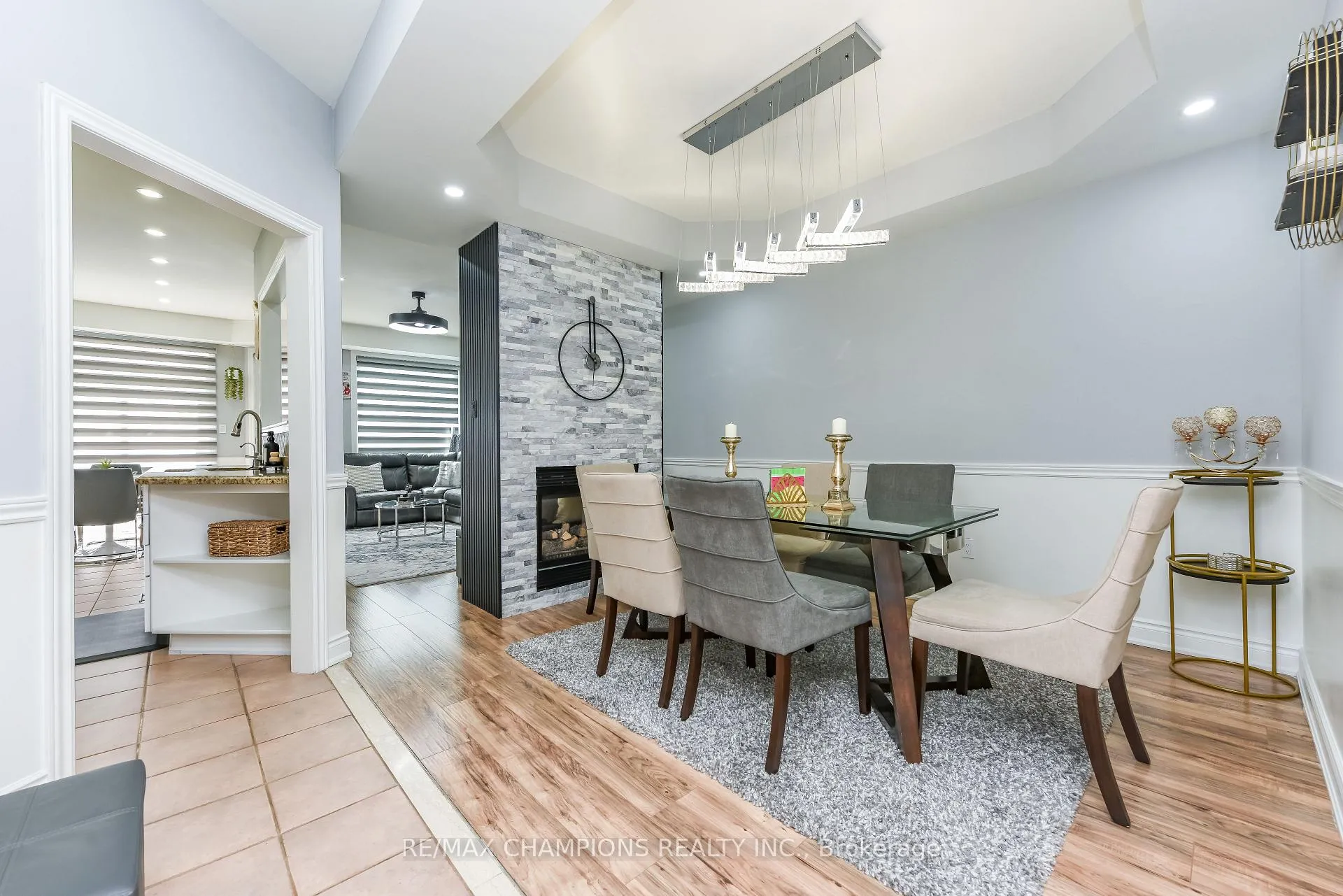 Photo 10 of 205 Blue Willow Drive, Vaughan, East Woodbridge — HOMEH
