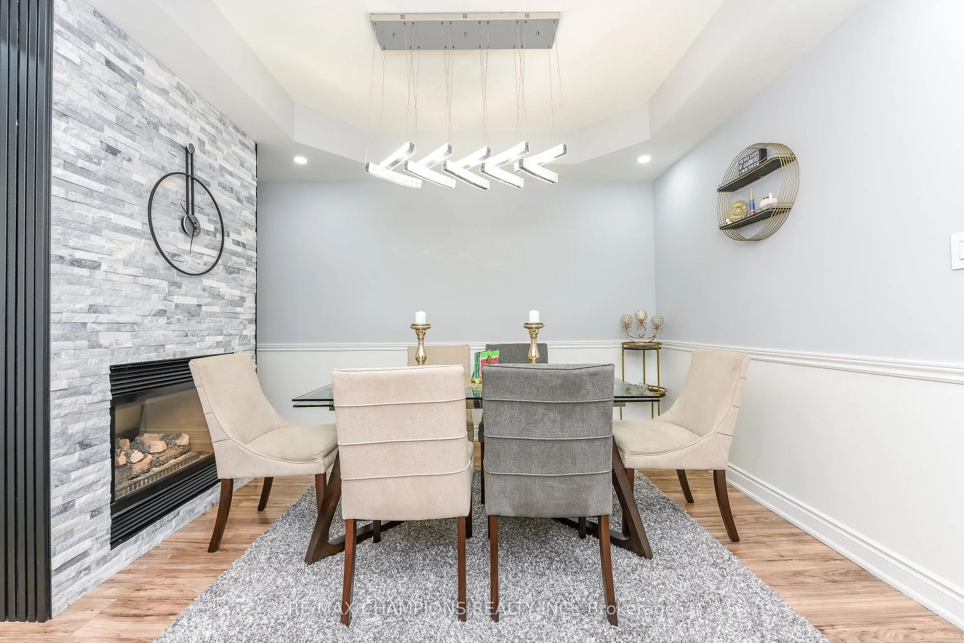 Photo 12 of 205 Blue Willow Drive, Vaughan, East Woodbridge — HOMEH