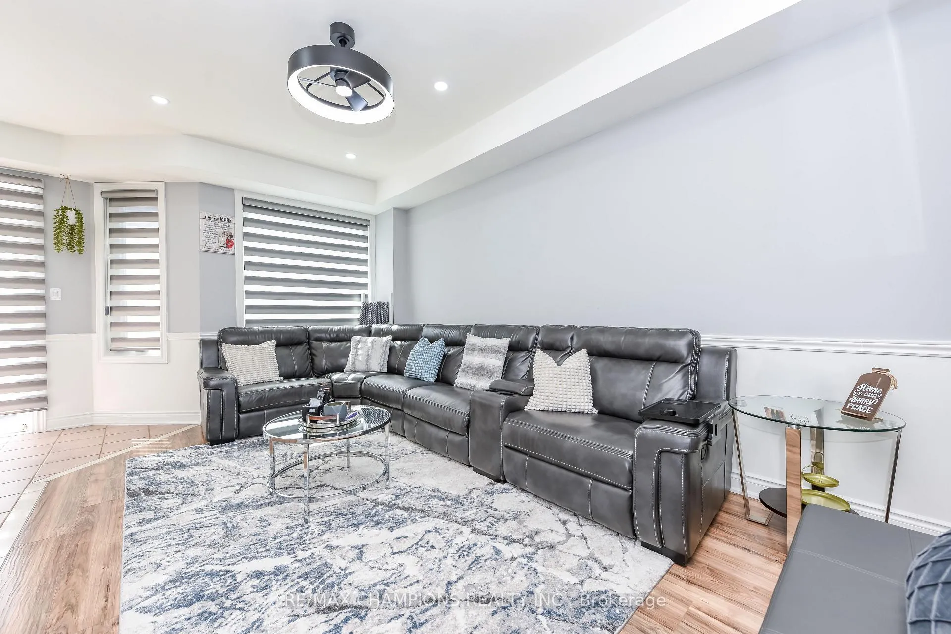 Photo 13 of 205 Blue Willow Drive, Vaughan, East Woodbridge — HOMEH