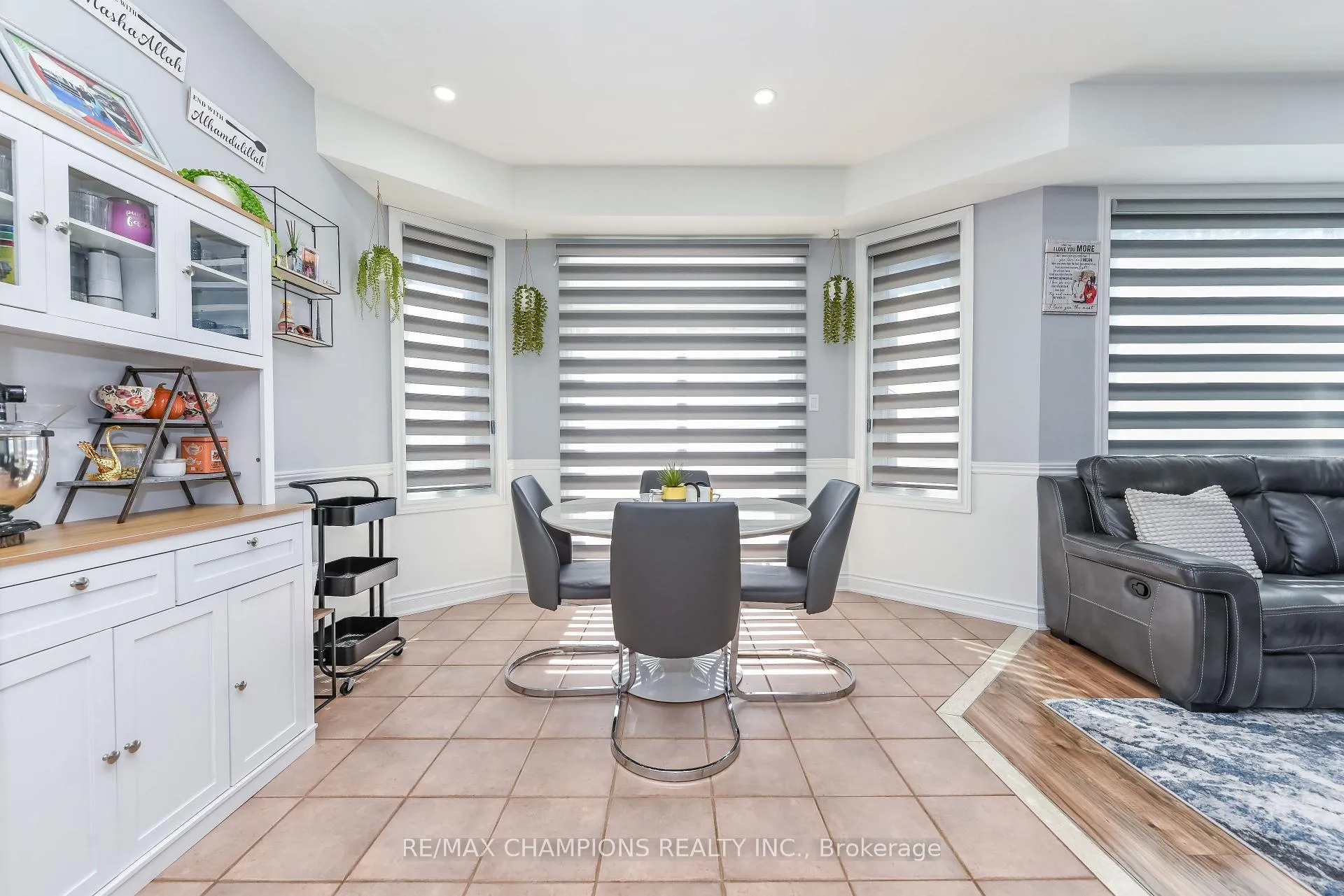 Photo 21 of 205 Blue Willow Drive, Vaughan, East Woodbridge — HOMEH
