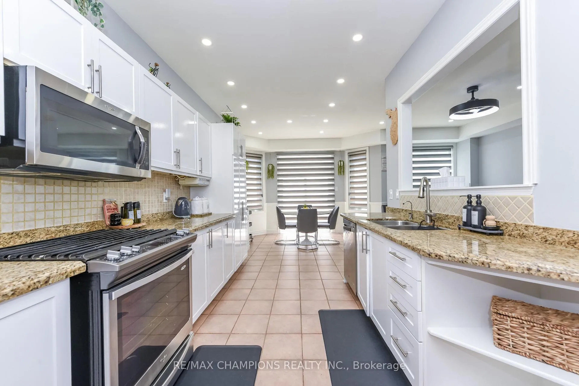 Photo 23 of 205 Blue Willow Drive, Vaughan, East Woodbridge — HOMEH