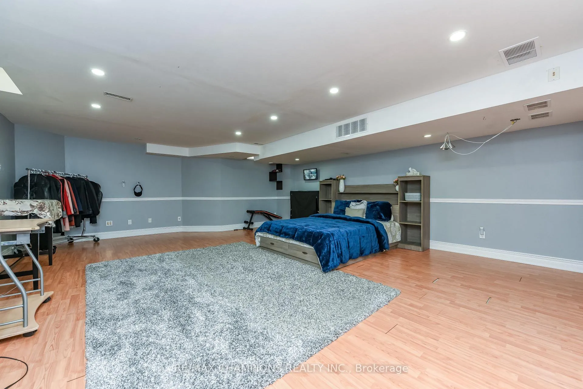 Photo 41 of 205 Blue Willow Drive, Vaughan, East Woodbridge — HOMEH