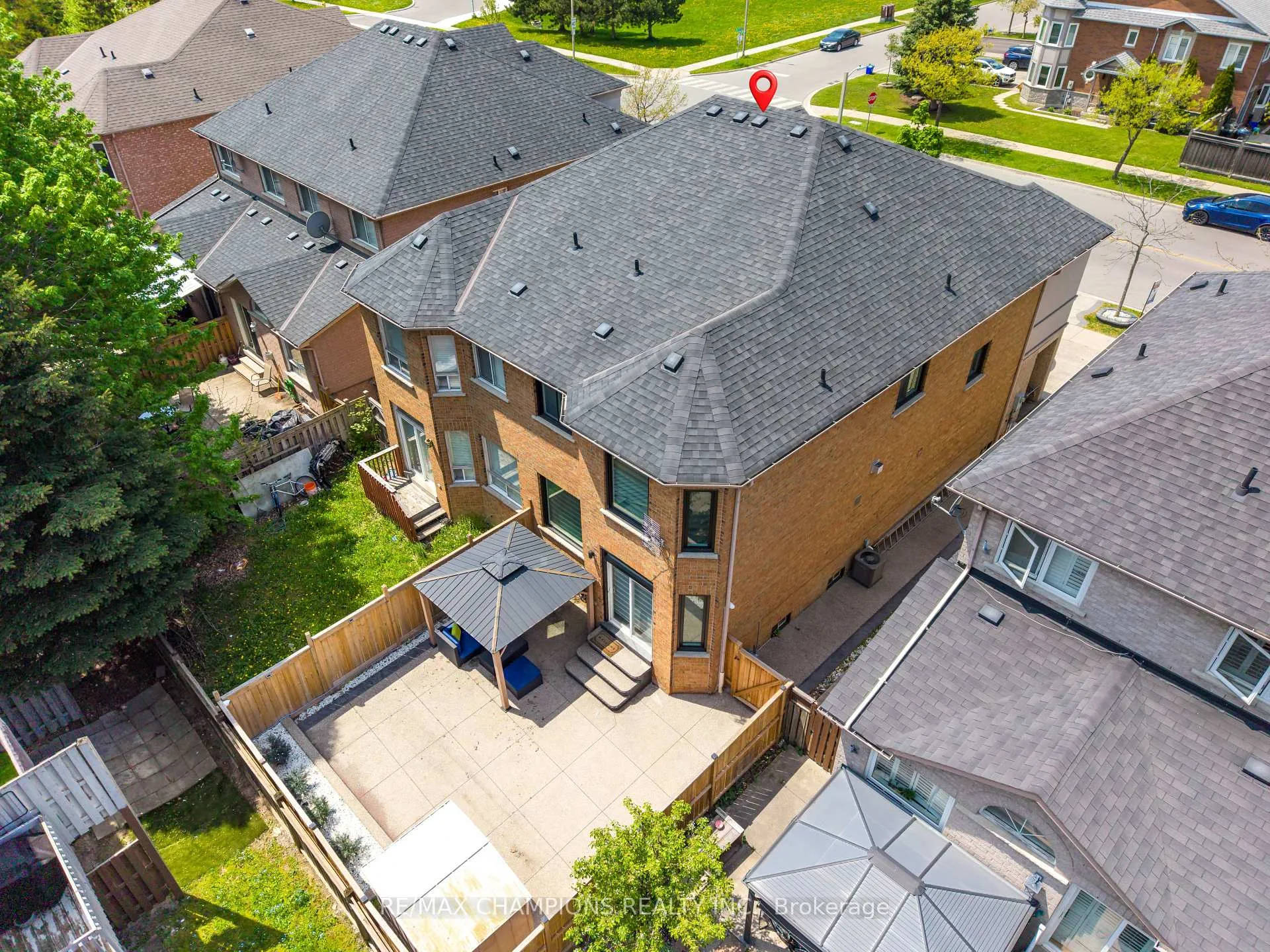Photo 45 of 205 Blue Willow Drive, Vaughan, East Woodbridge — HOMEH