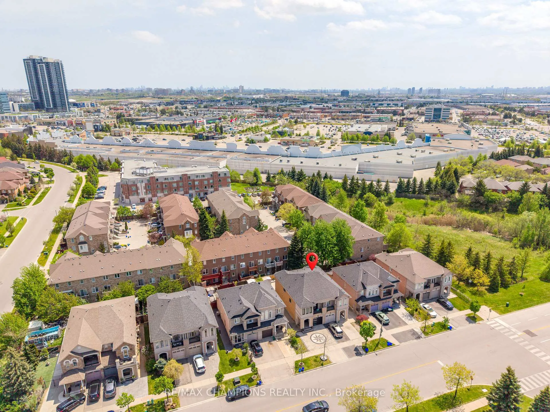 Photo 47 of 205 Blue Willow Drive, Vaughan, East Woodbridge — HOMEH