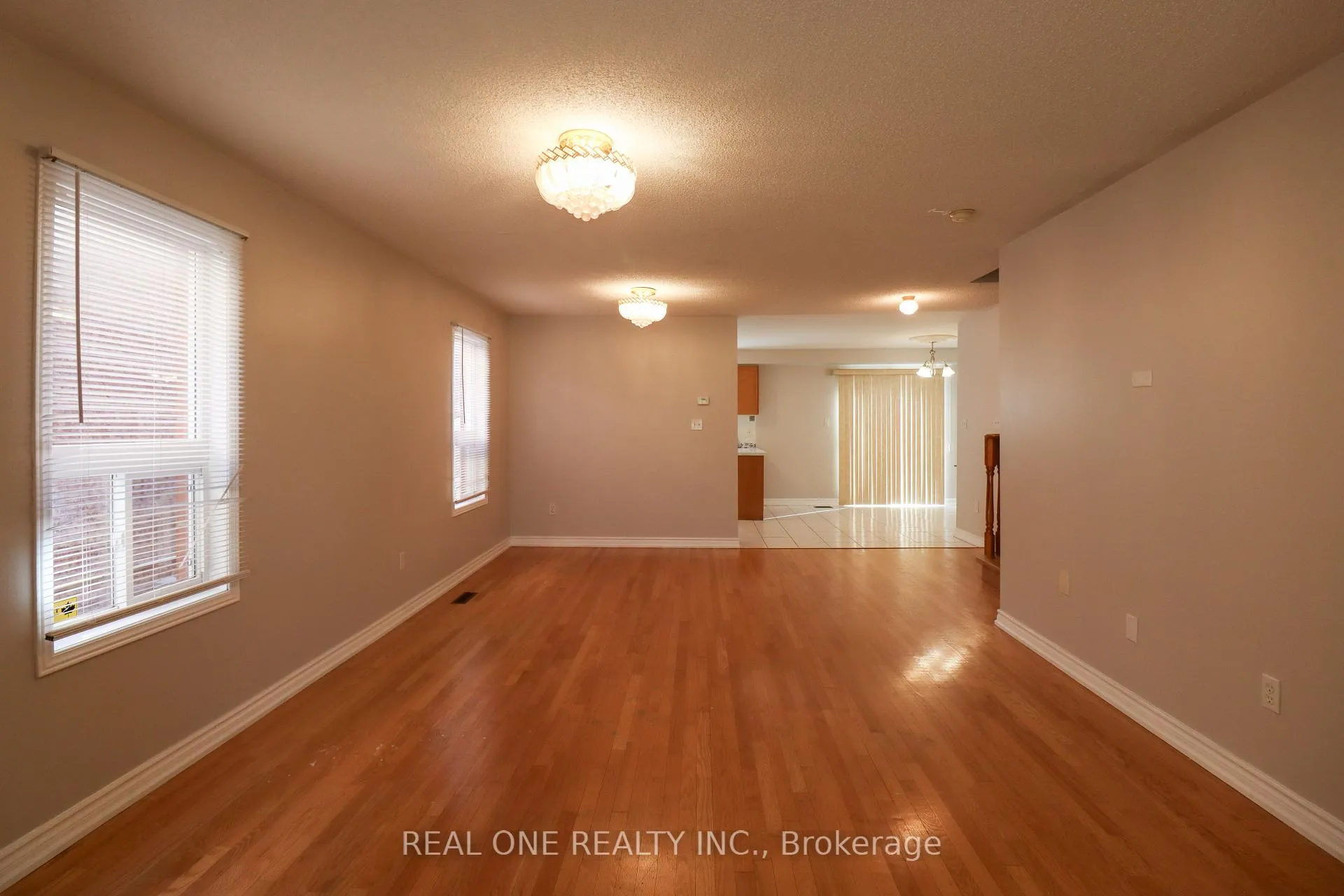 Photo 4 of 3280 Ridgeleigh Heights, Mississauga, Churchill Meadows — HOMEH