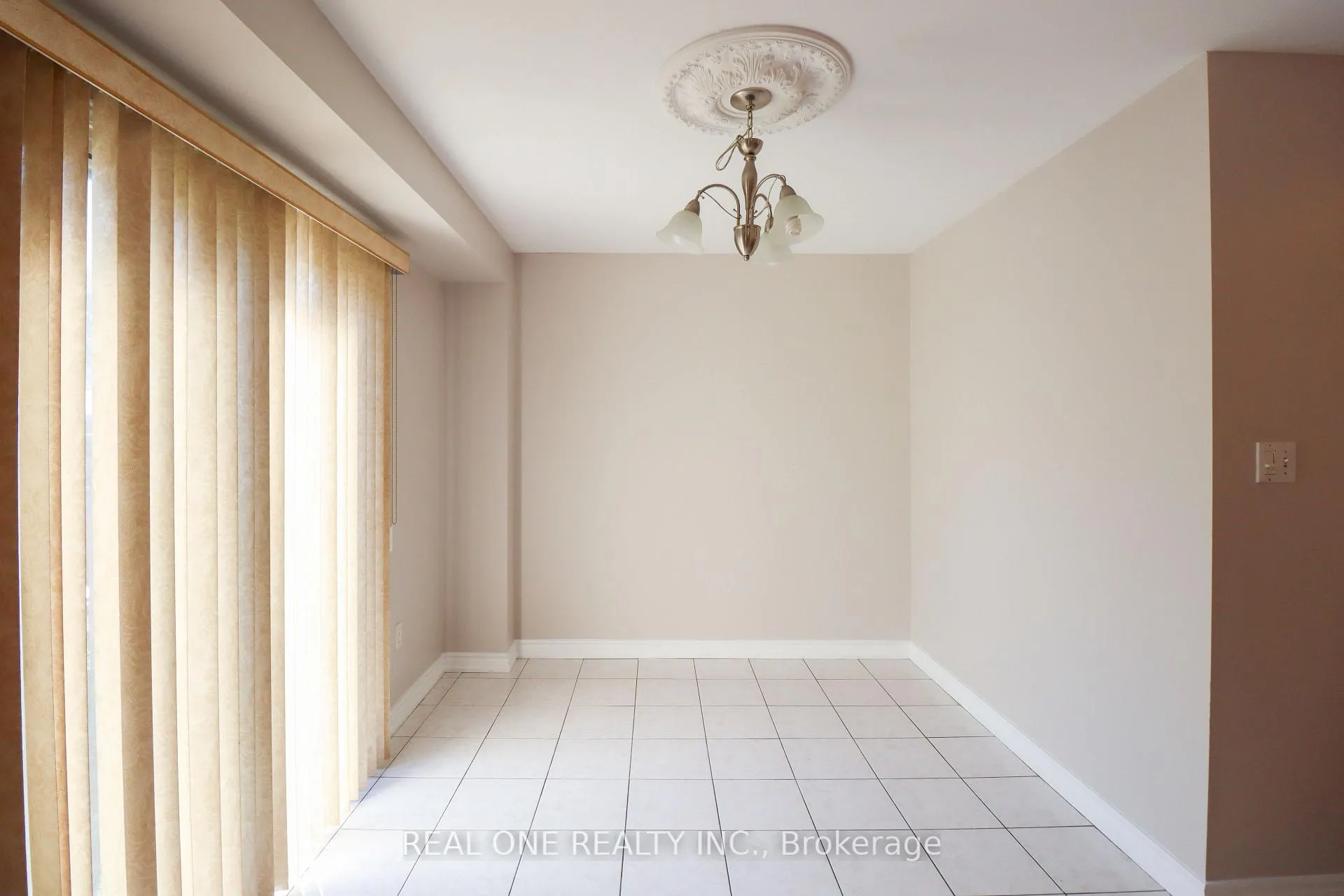 Photo 10 of 3280 Ridgeleigh Heights, Mississauga, Churchill Meadows — HOMEH
