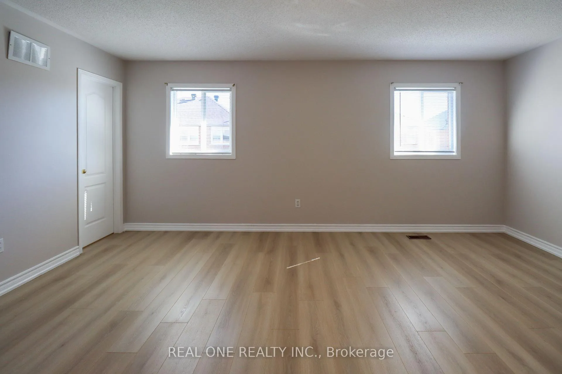 Photo 13 of 3280 Ridgeleigh Heights, Mississauga, Churchill Meadows — HOMEH
