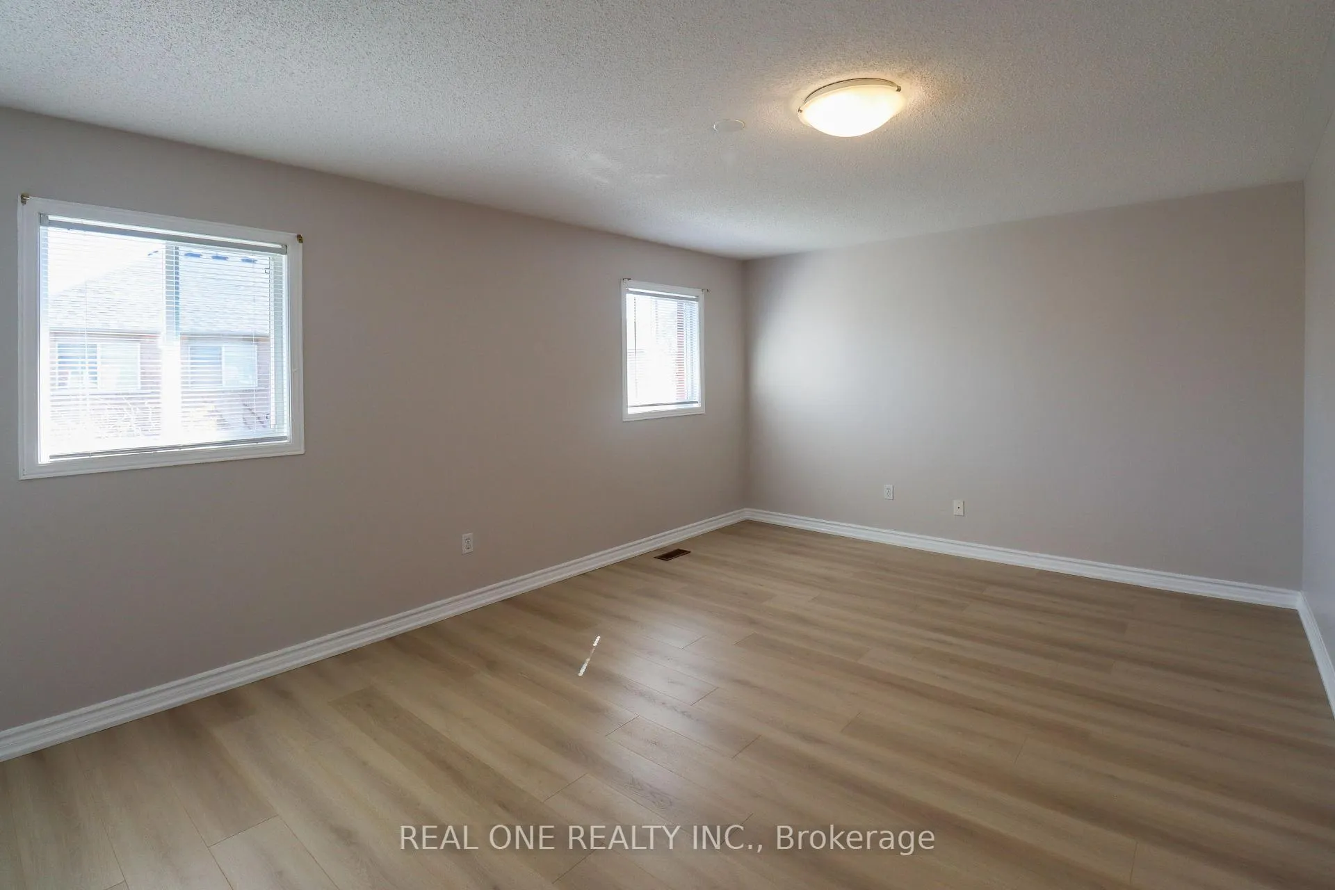 Photo 14 of 3280 Ridgeleigh Heights, Mississauga, Churchill Meadows — HOMEH