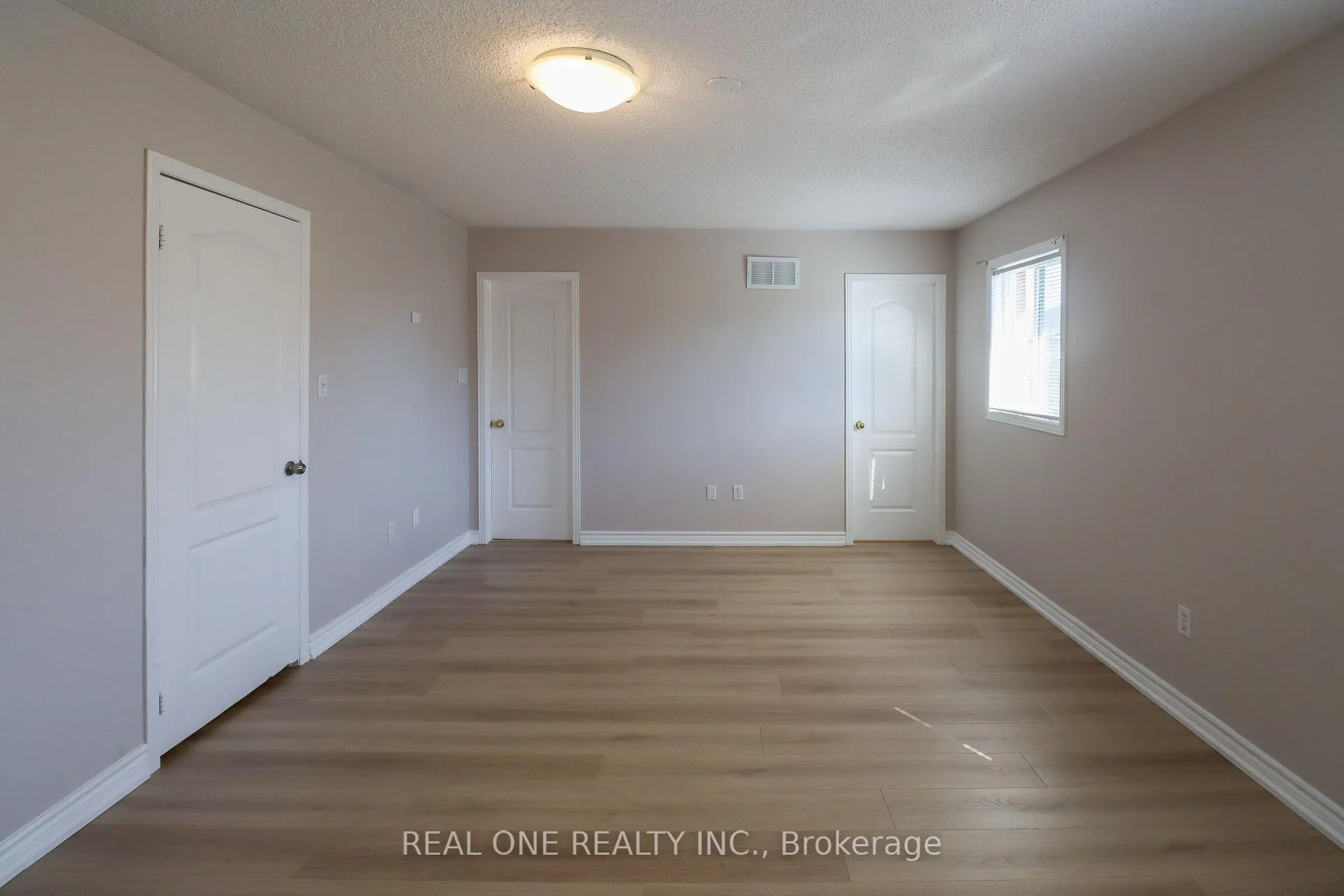 Photo 16 of 3280 Ridgeleigh Heights, Mississauga, Churchill Meadows — HOMEH