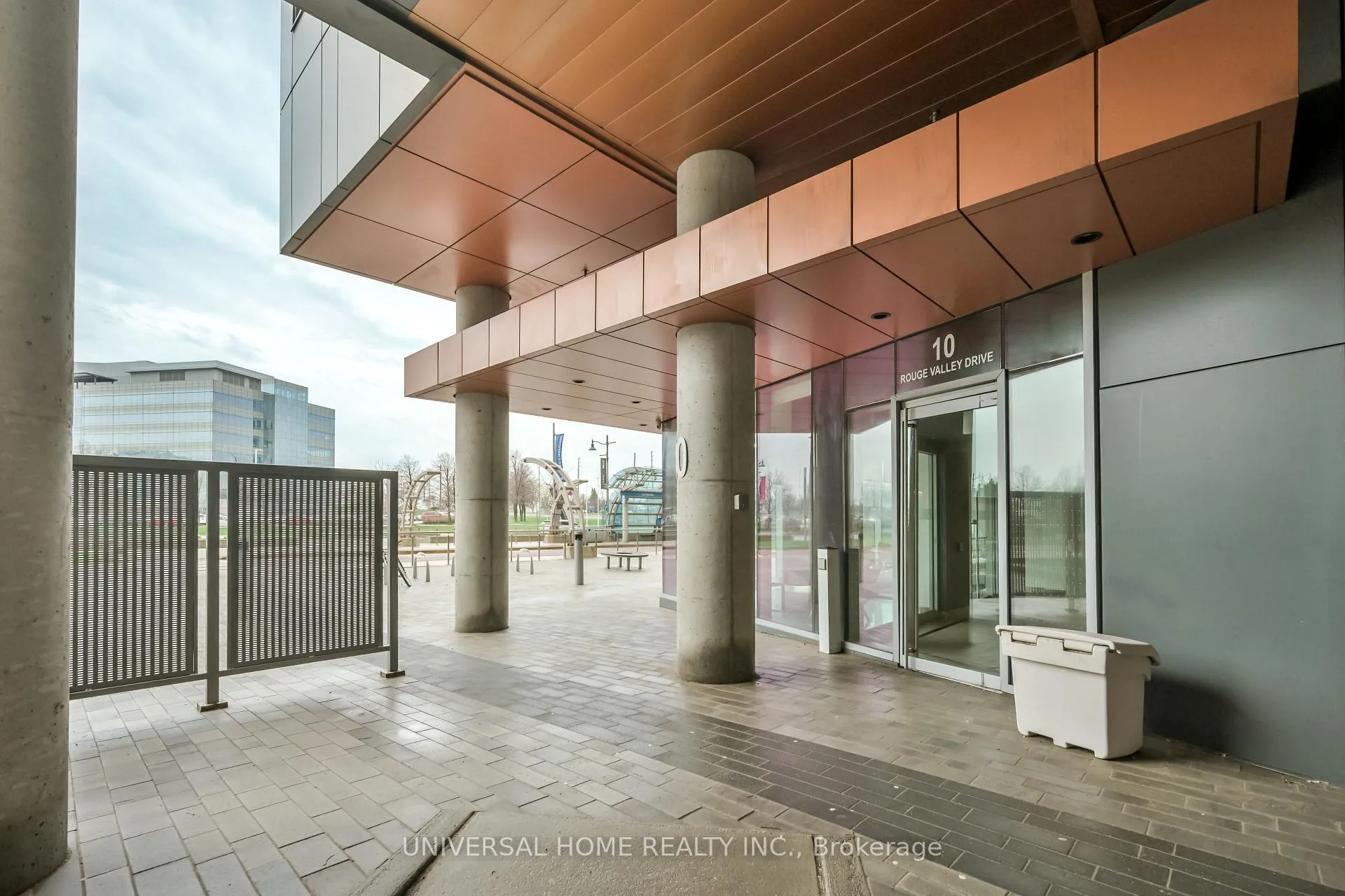 Photo 3 of Unit 1411, 10 Rouge Vally Drive, Markham, Vinegar Hill — HOMEH