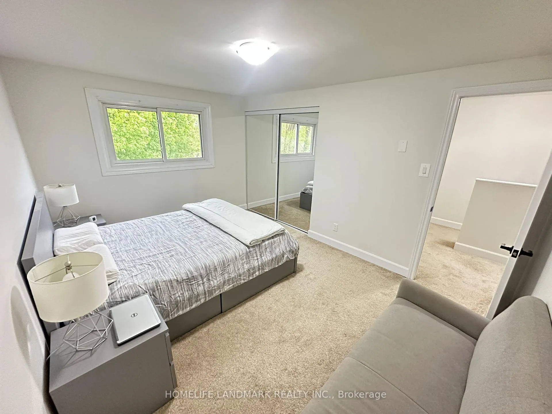 Photo 12 of 754 Parkview Crescent, Cambridge — HOMEH