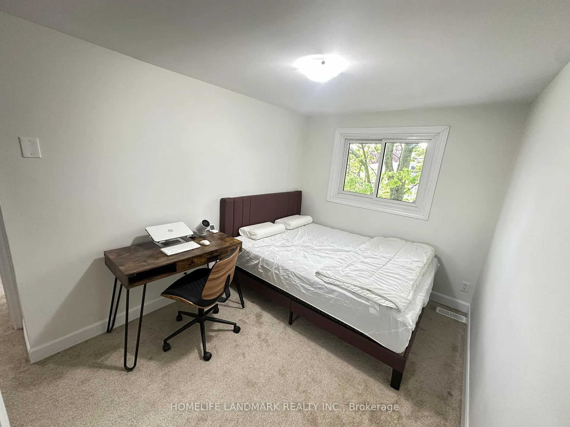 Photo 14 of 754 Parkview Crescent, Cambridge — HOMEH