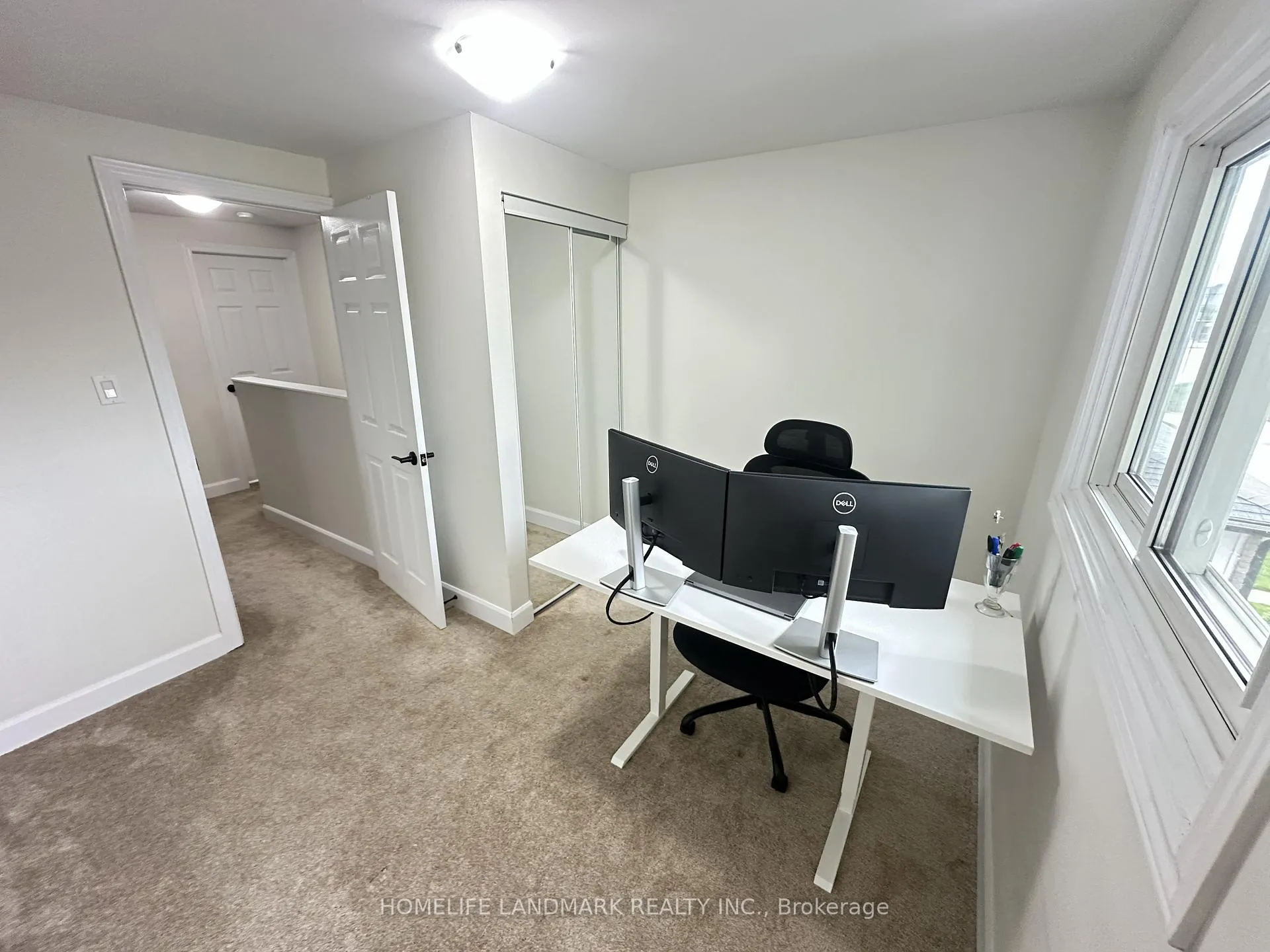 Photo 17 of 754 Parkview Crescent, Cambridge — HOMEH