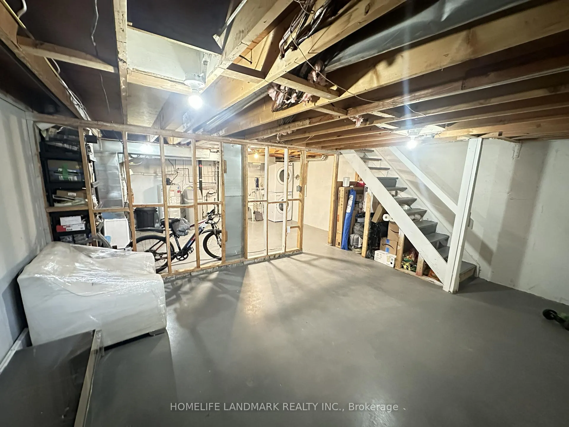 Photo 21 of 754 Parkview Crescent, Cambridge — HOMEH