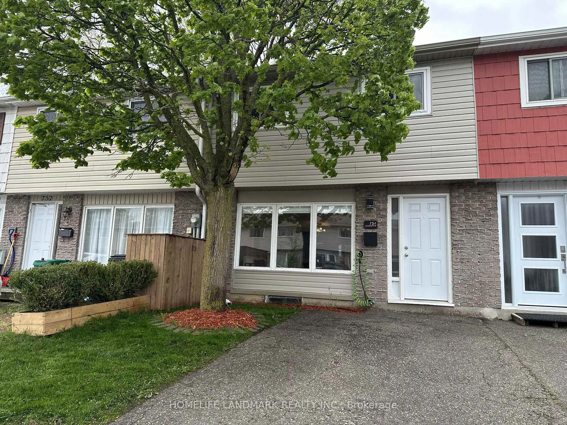 Photo 29 of 754 Parkview Crescent, Cambridge — HOMEH