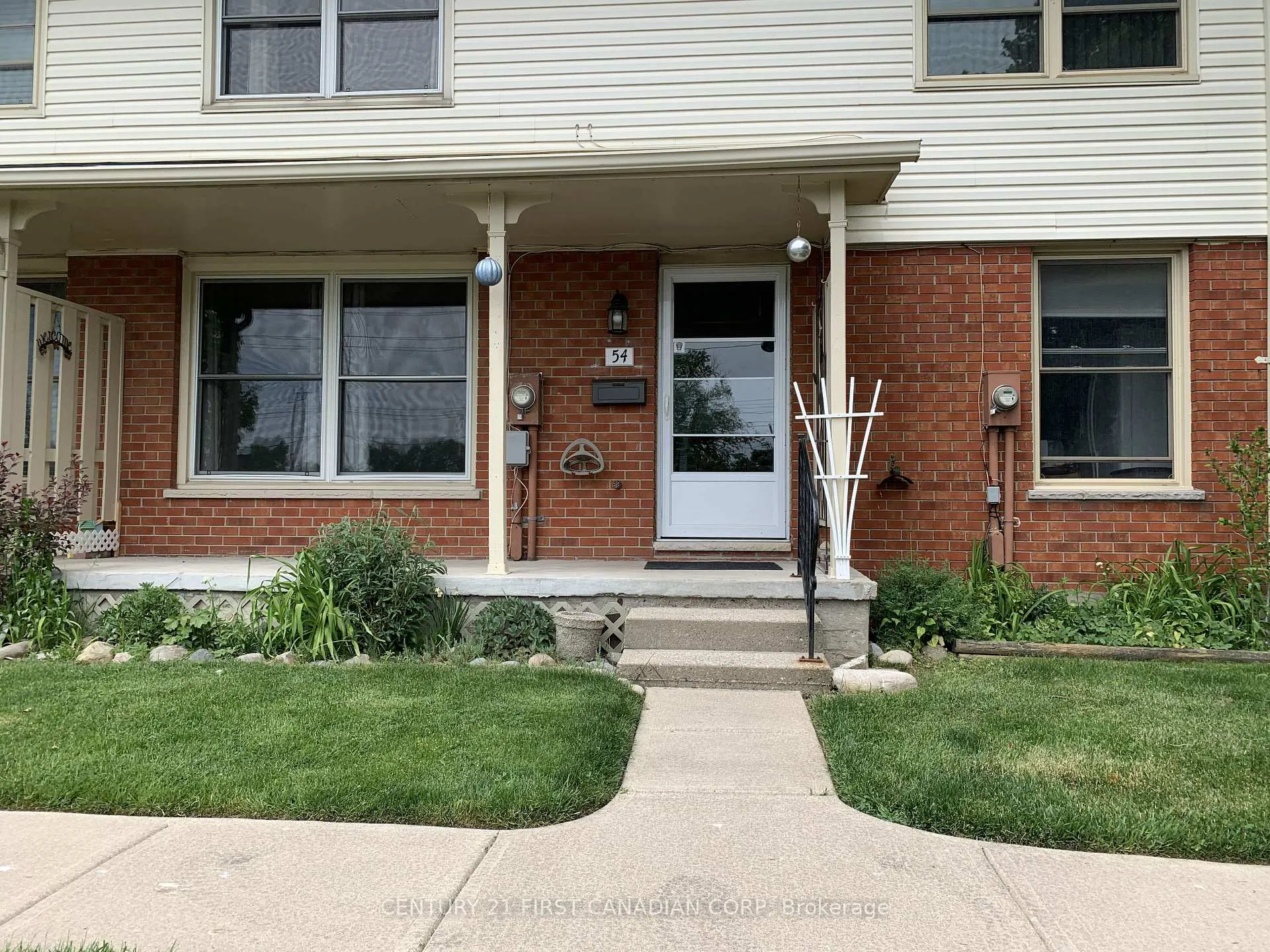 Front of Unit 54, 51 Sholto Drive