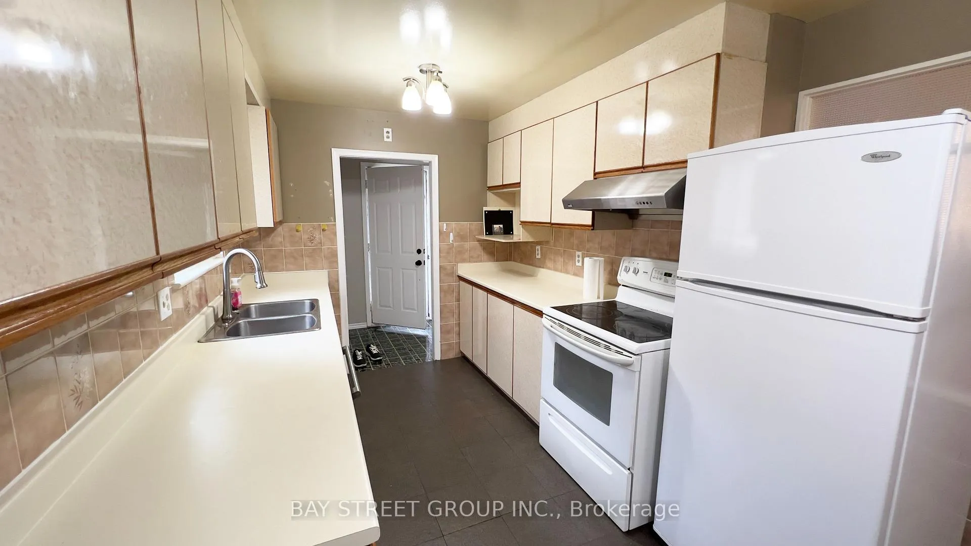 Photo 8 of 31 Colonsay Road, Markham, Royal Orchard — HOMEH
