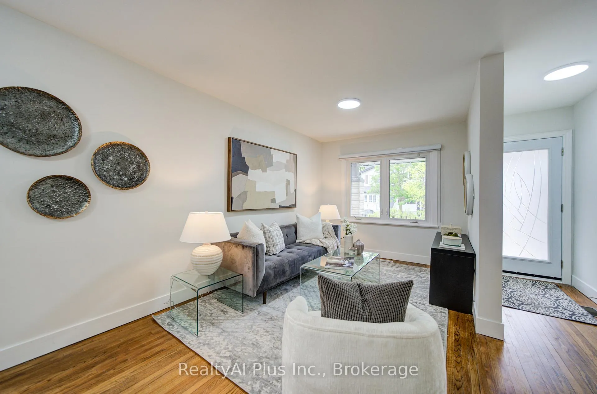 Photo 4 of 14 Athletic Avenue, Toronto, Greenwood-Coxwell — HOMEH