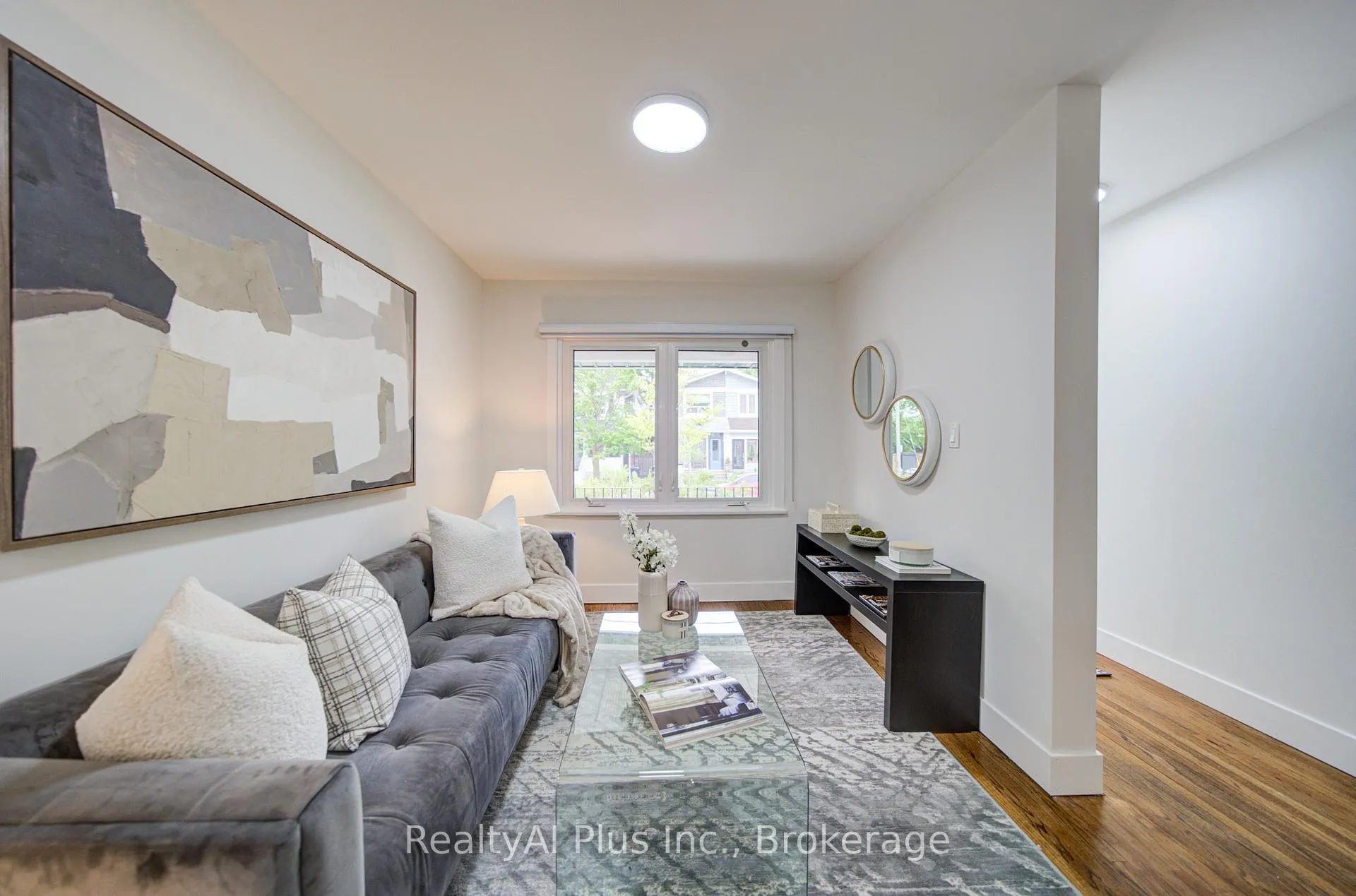 Photo 5 of 14 Athletic Avenue, Toronto, Greenwood-Coxwell — HOMEH