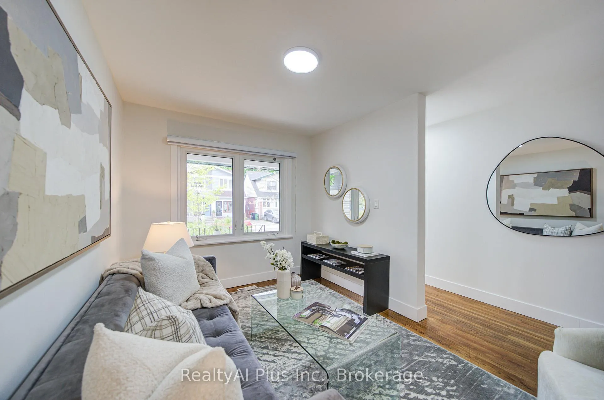 Photo 6 of 14 Athletic Avenue, Toronto, Greenwood-Coxwell — HOMEH
