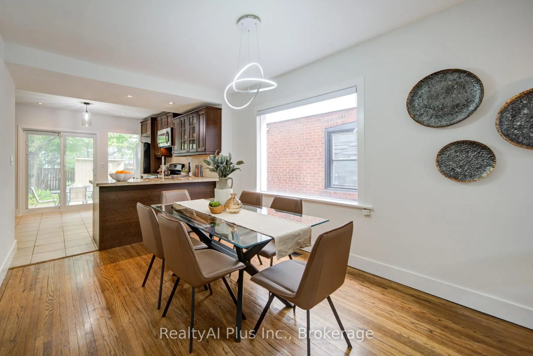 Photo 11 of 14 Athletic Avenue, Toronto, Greenwood-Coxwell — HOMEH