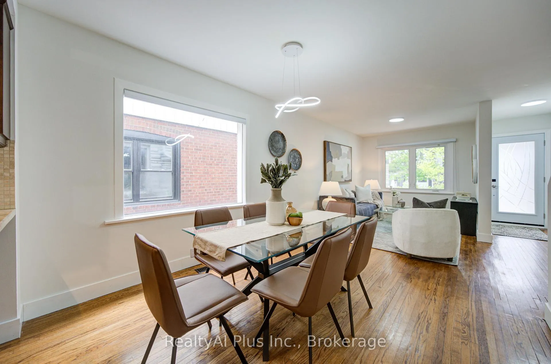 Photo 12 of 14 Athletic Avenue, Toronto, Greenwood-Coxwell — HOMEH