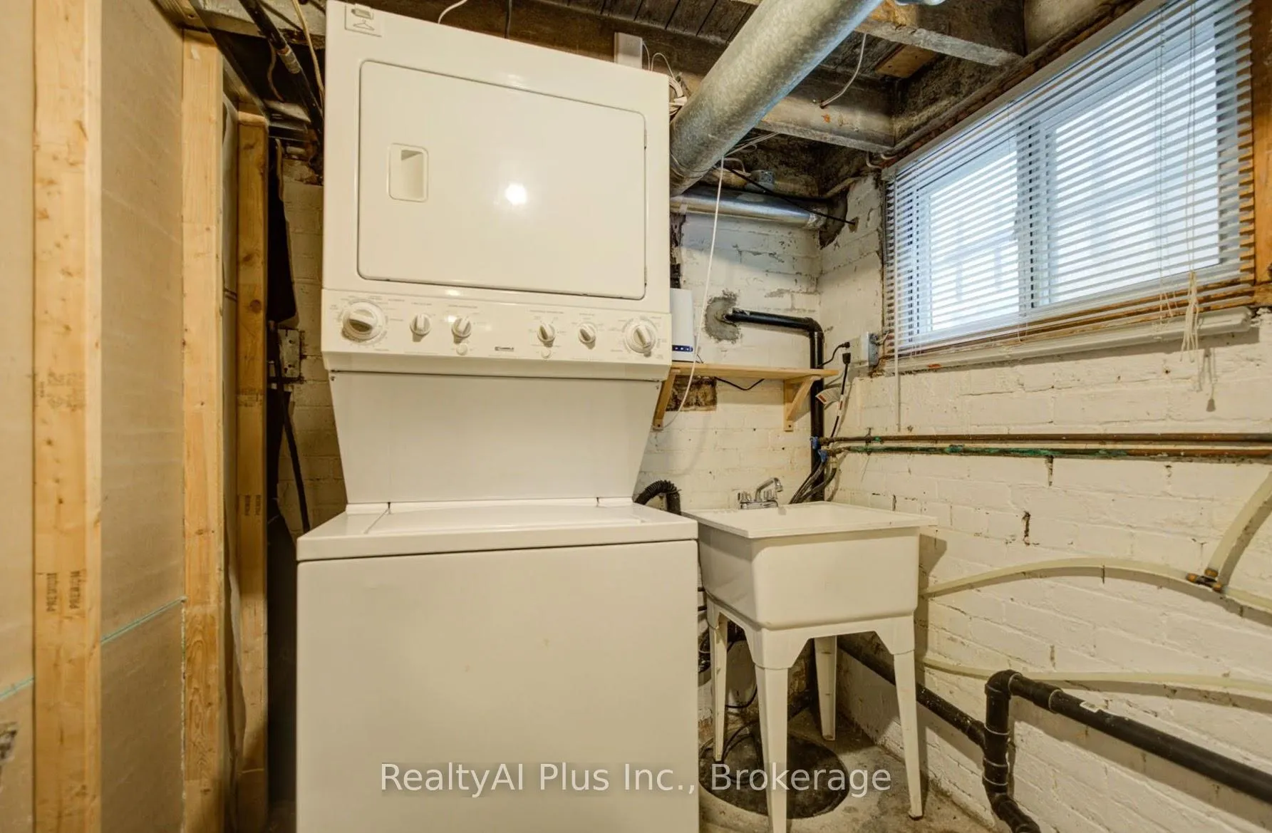 Photo 35 of 14 Athletic Avenue, Toronto, Greenwood-Coxwell — HOMEH