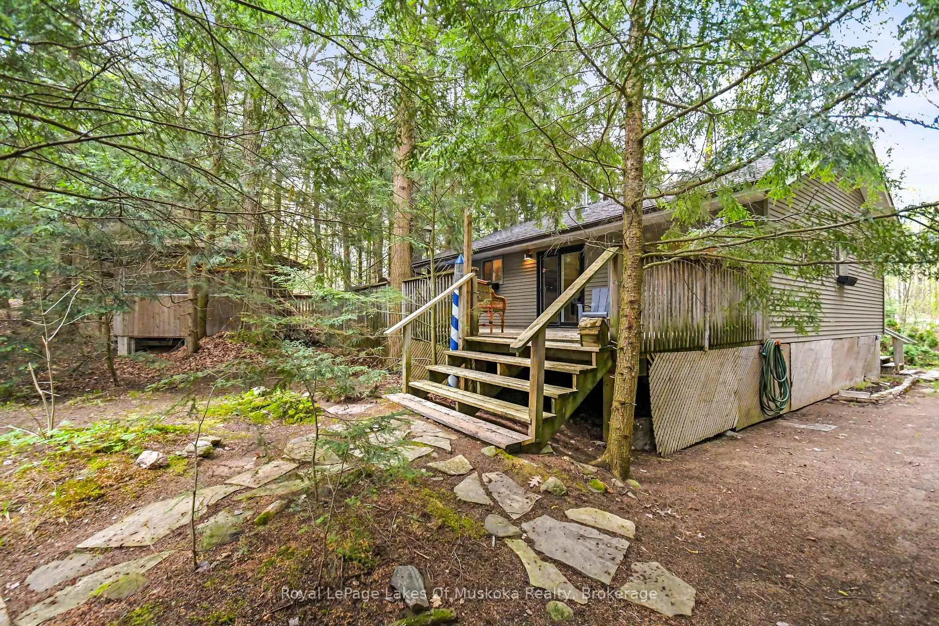 Photo 3 of 1122 Bigwind Lake Road, Bracebridge, Oakley — HOMEH