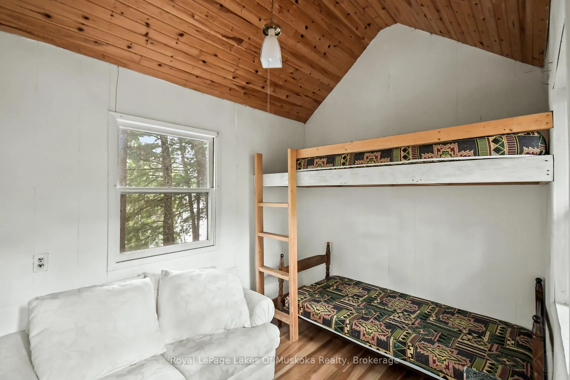 Photo 25 of 1122 Bigwind Lake Road, Bracebridge, Oakley — HOMEH