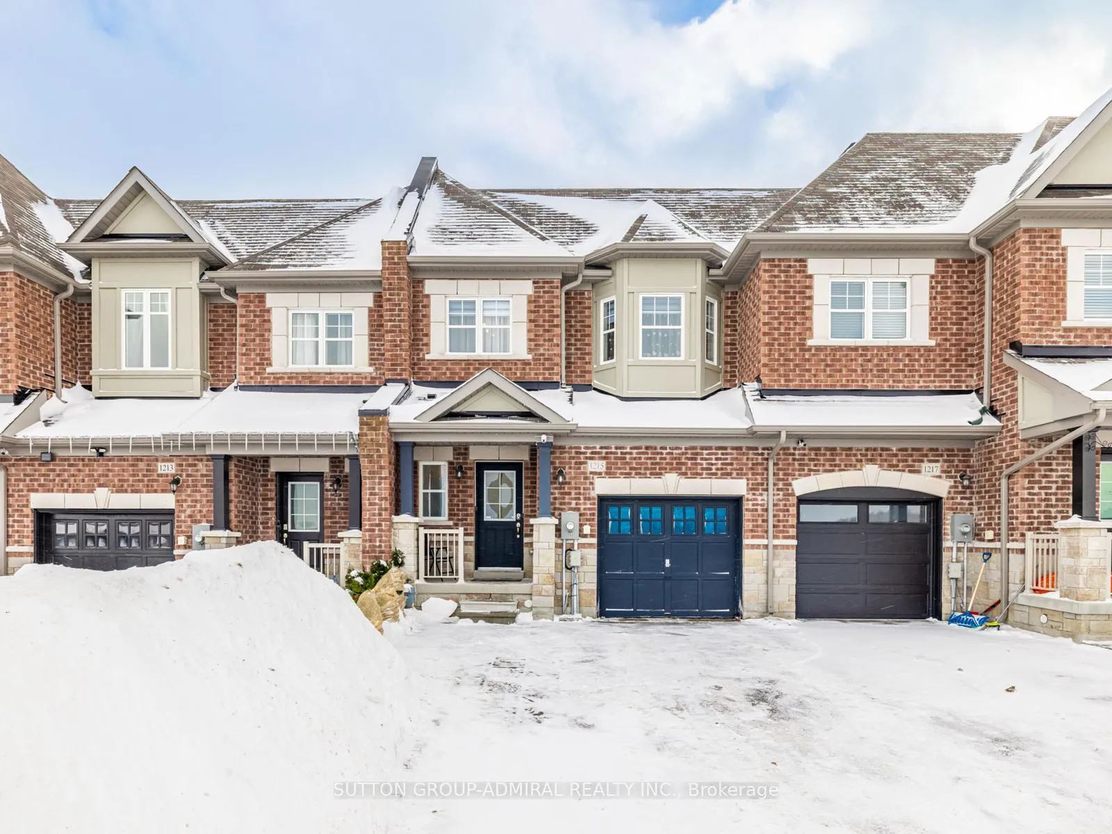 Photo 2 of 1215 Peelar Crescent, Innisfil, Lefroy — HOMEH