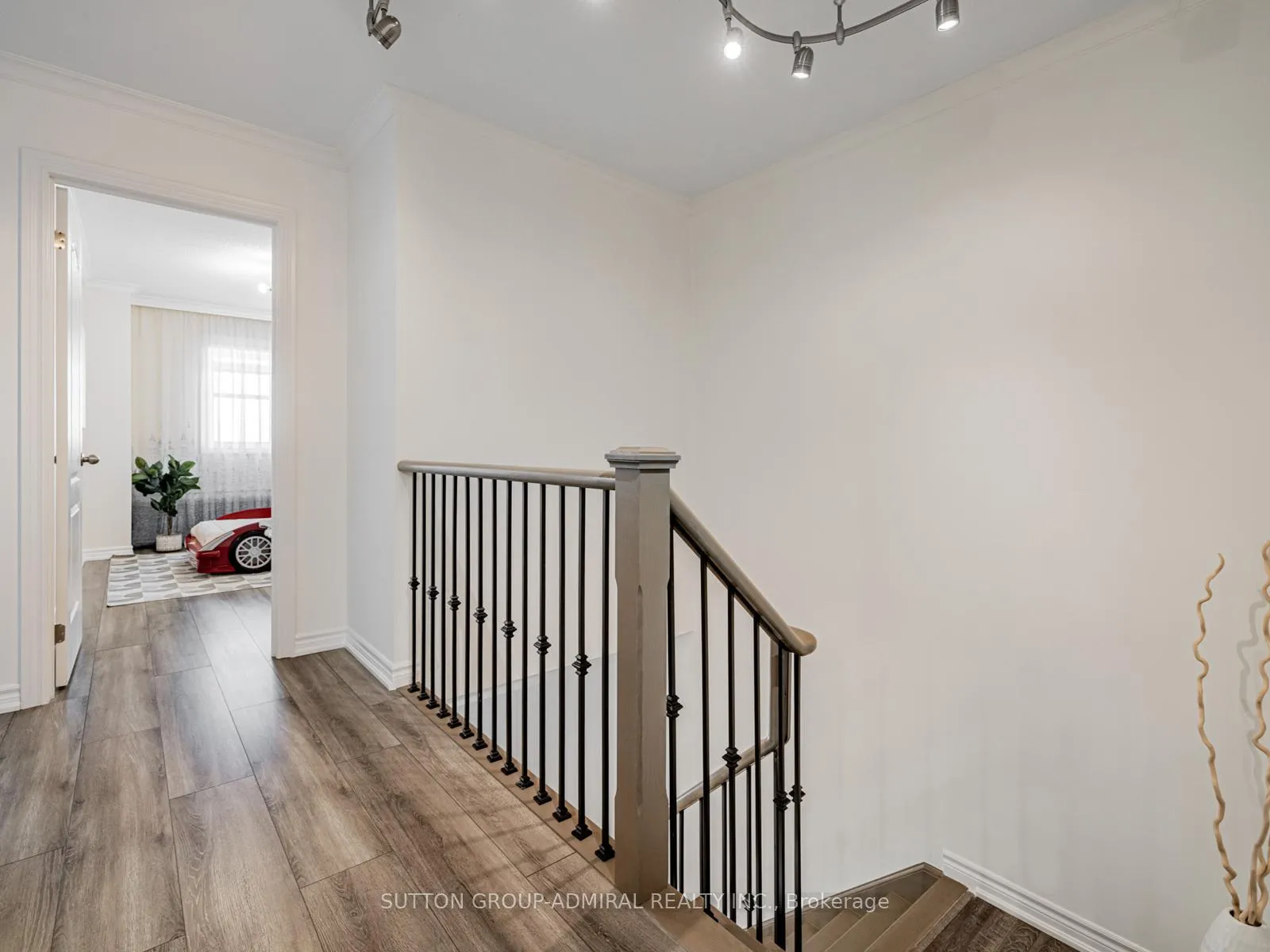 Photo 24 of 1215 Peelar Crescent, Innisfil, Lefroy — HOMEH