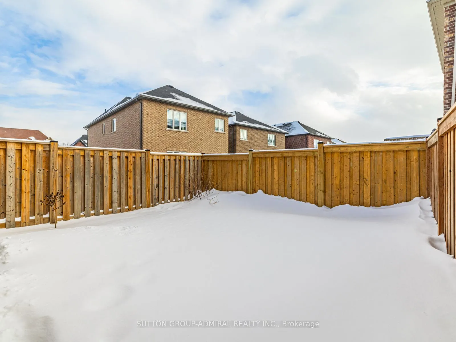 Photo 33 of 1215 Peelar Crescent, Innisfil, Lefroy — HOMEH