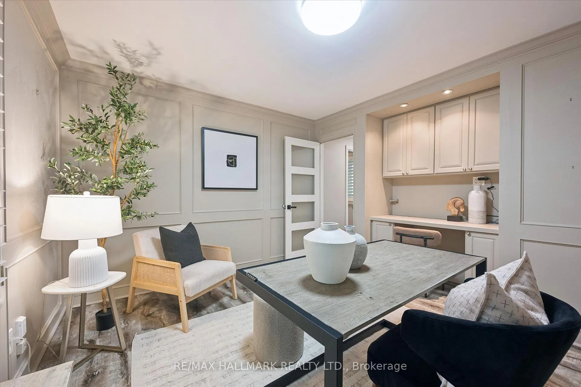 Photo 17 of 98 Rosemary Lane, Hamilton, Ancaster — HOMEH