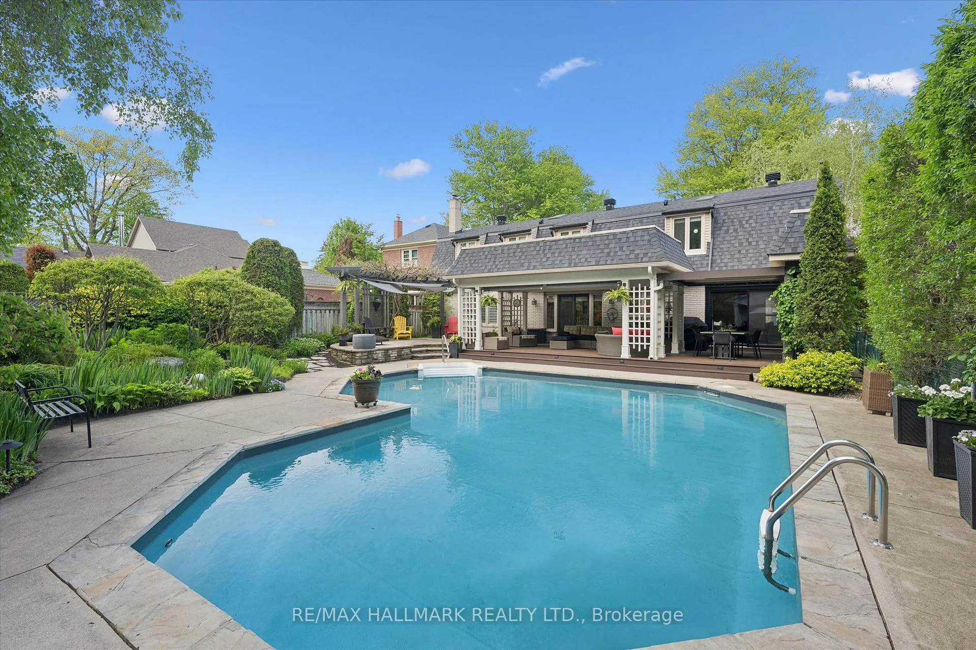 Photo 43 of 98 Rosemary Lane, Hamilton, Ancaster — HOMEH