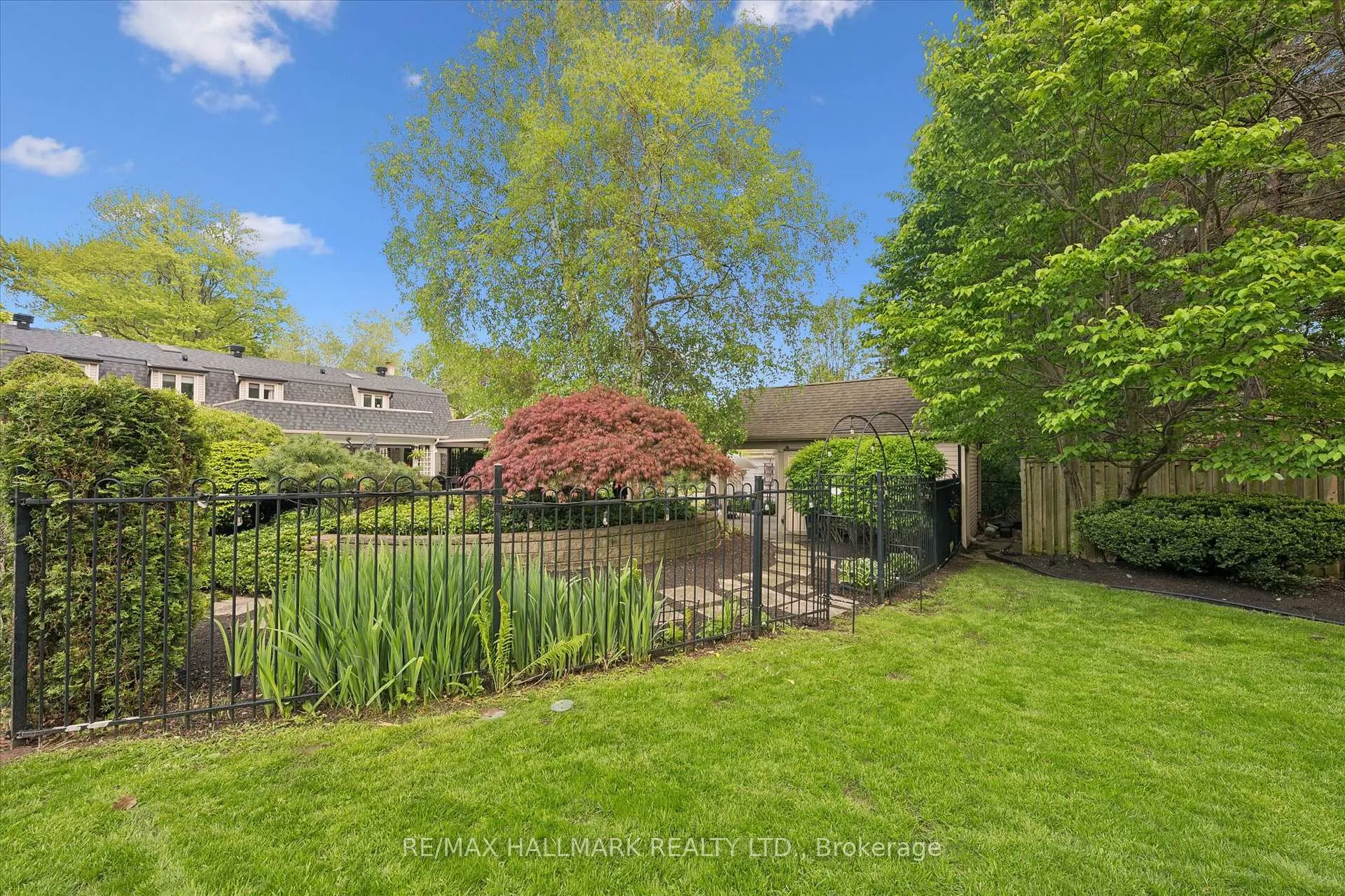 Photo 45 of 98 Rosemary Lane, Hamilton, Ancaster — HOMEH