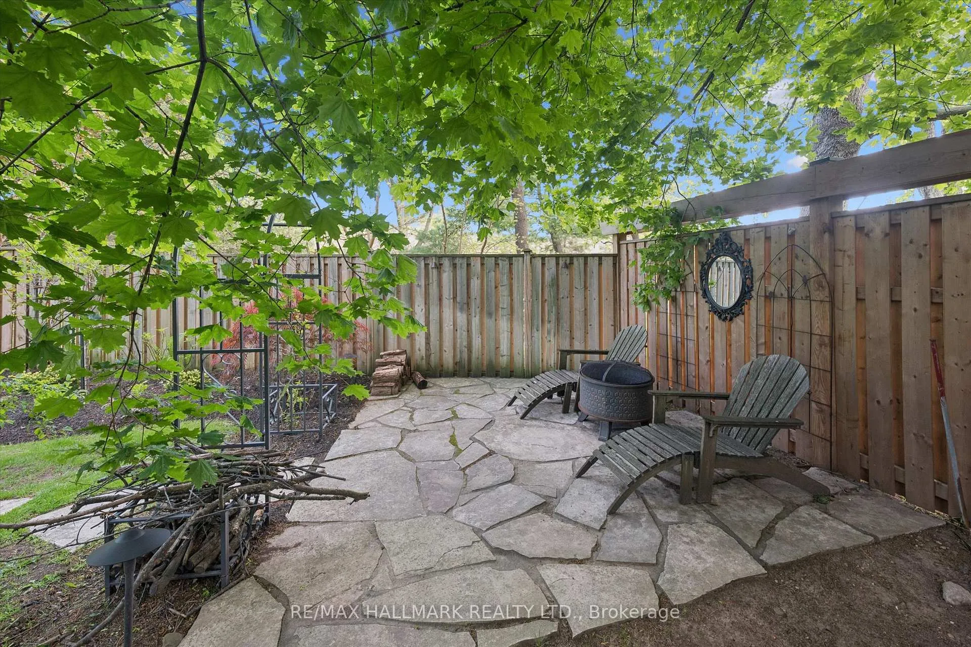 Photo 46 of 98 Rosemary Lane, Hamilton, Ancaster — HOMEH
