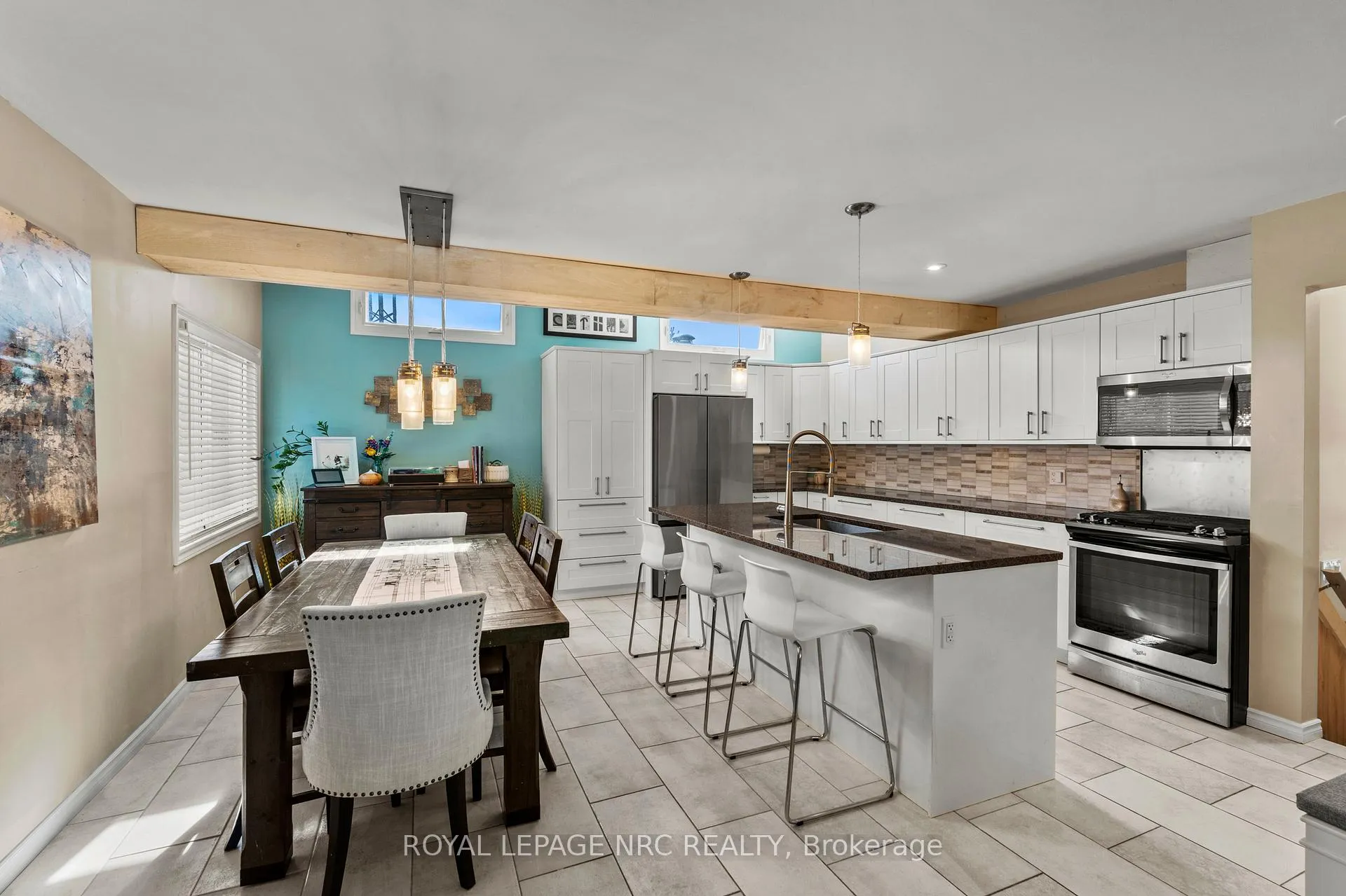 Photo 11 of 10 Ancaster Boulevard, St. Catharines, Carlton/Bunting — HOMEH