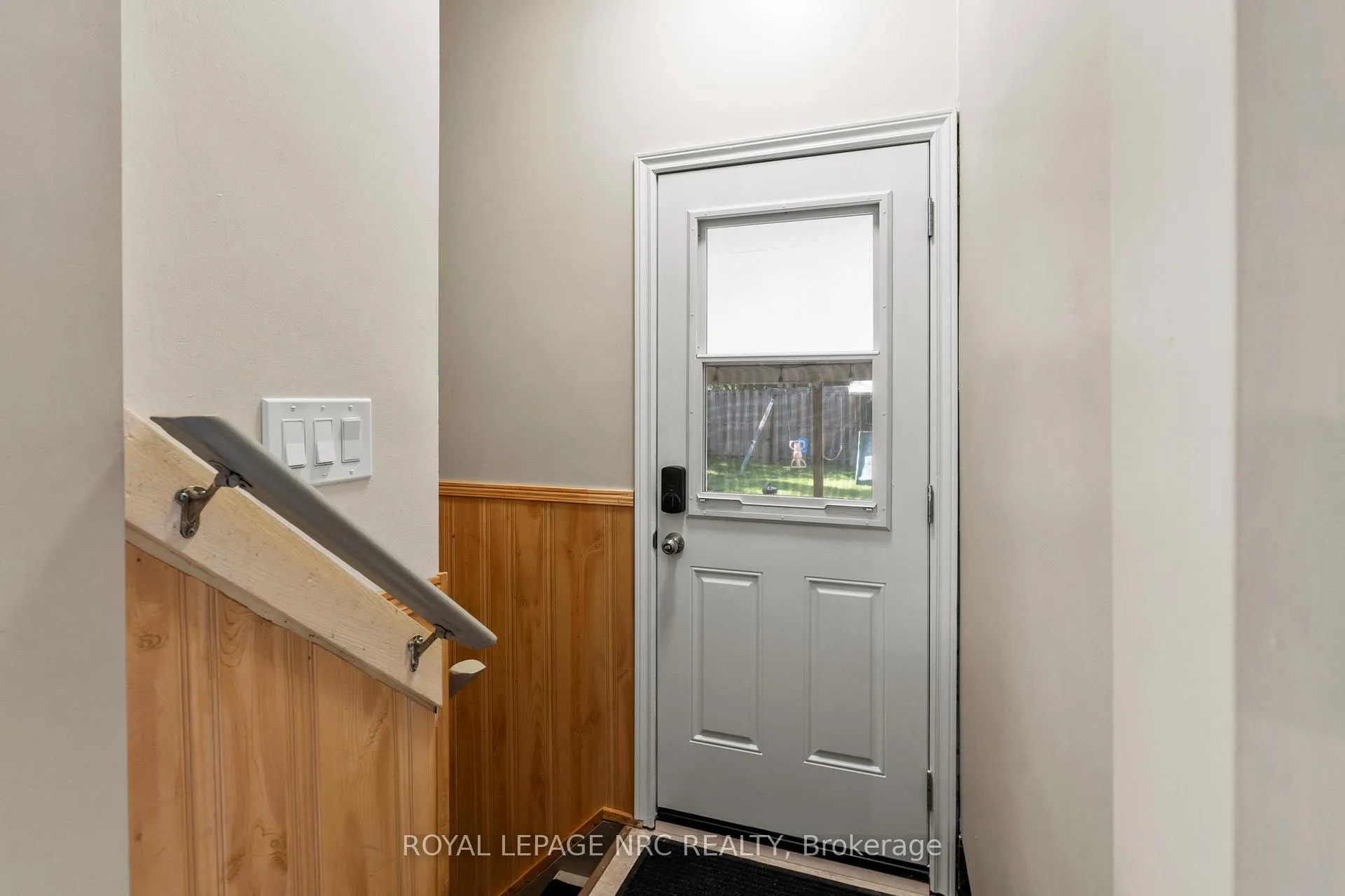 Photo 24 of 10 Ancaster Boulevard, St. Catharines, Carlton/Bunting — HOMEH