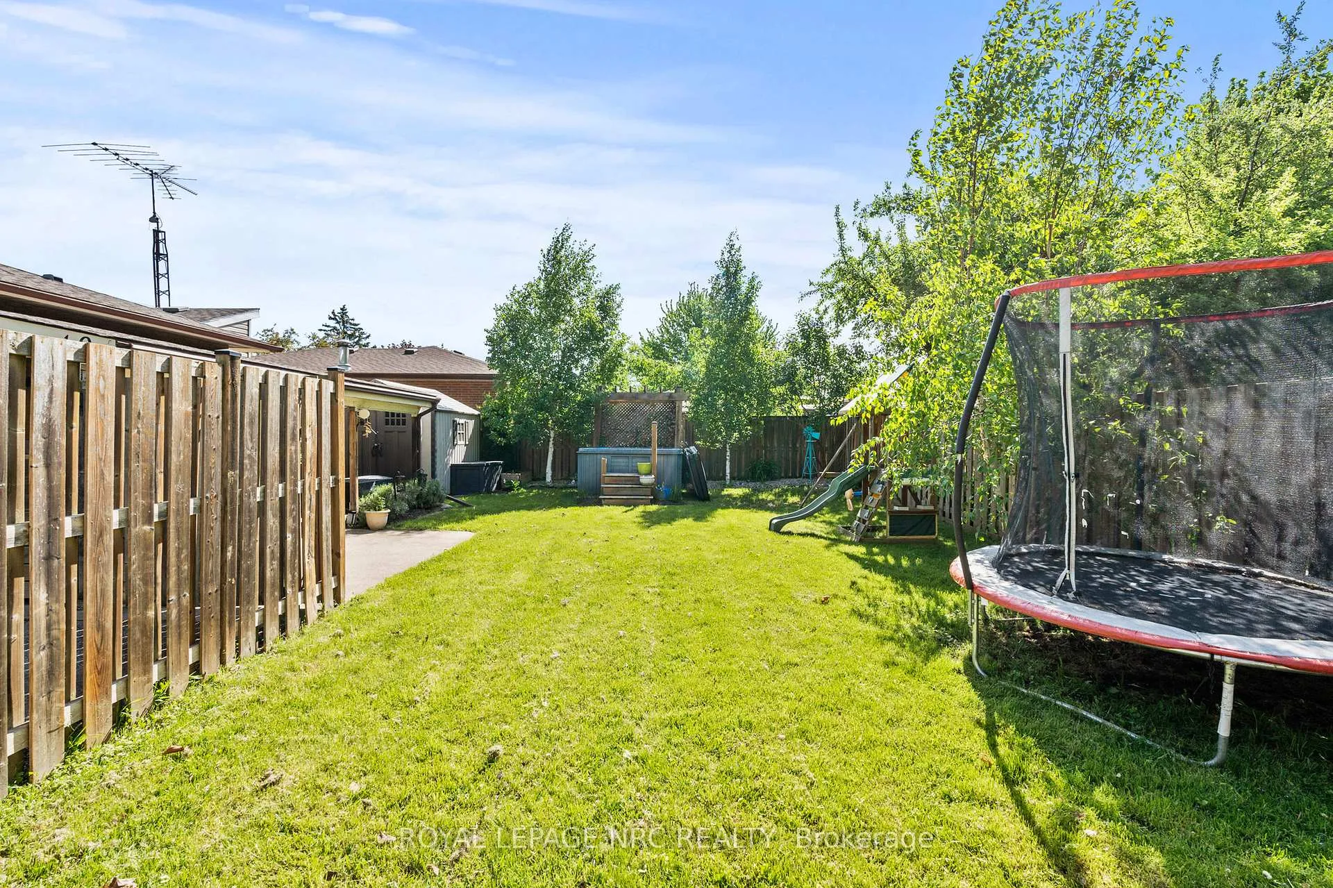 Photo 36 of 10 Ancaster Boulevard, St. Catharines, Carlton/Bunting — HOMEH
