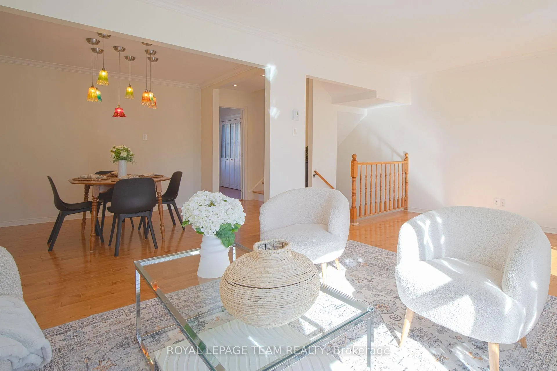 Photo 7 of 8 Moorside Private, Ottawa, Carleton Heights — HOMEH