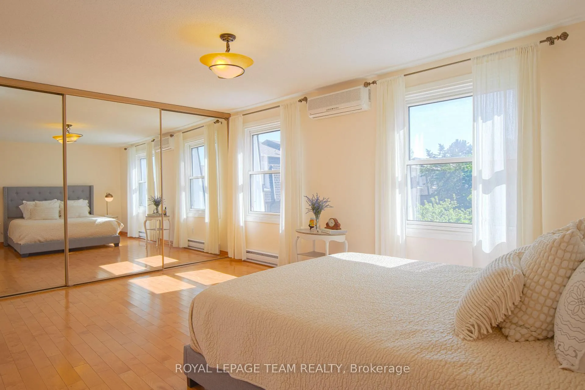 Photo 15 of 8 Moorside Private, Ottawa, Carleton Heights — HOMEH
