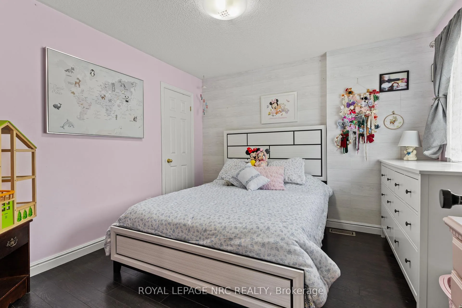 Photo 19 of 40 Longfellow Avenue, St. Catharines, Haig — HOMEH