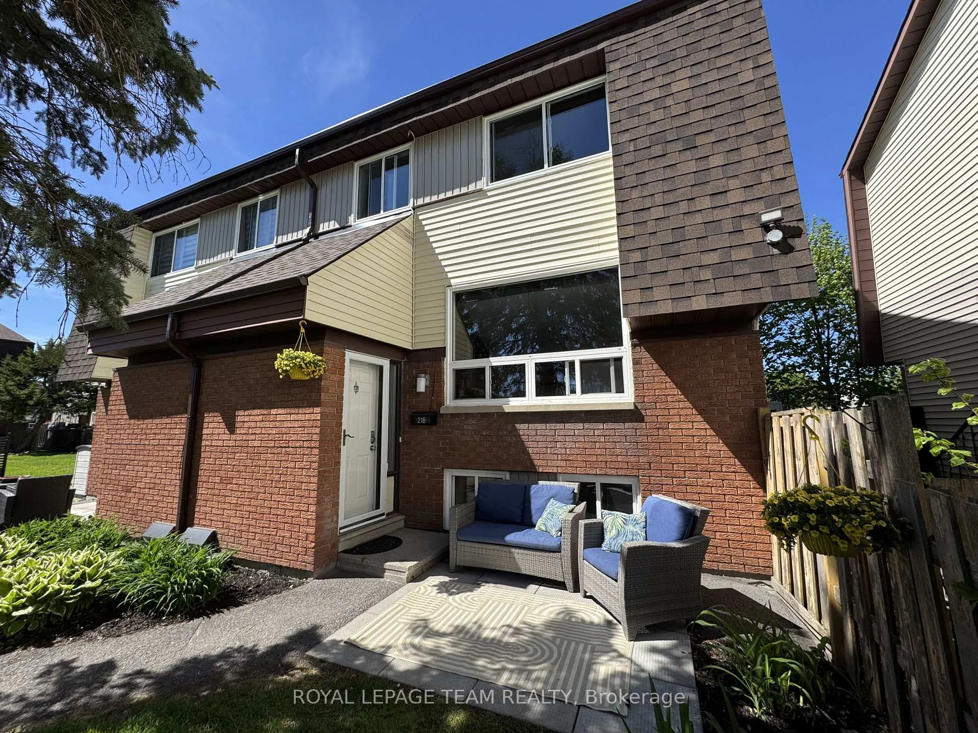 Photo 1 of Unit B, 21 Woodvale Green, Ottawa, Craig Henry/Woodvale — HOMEH