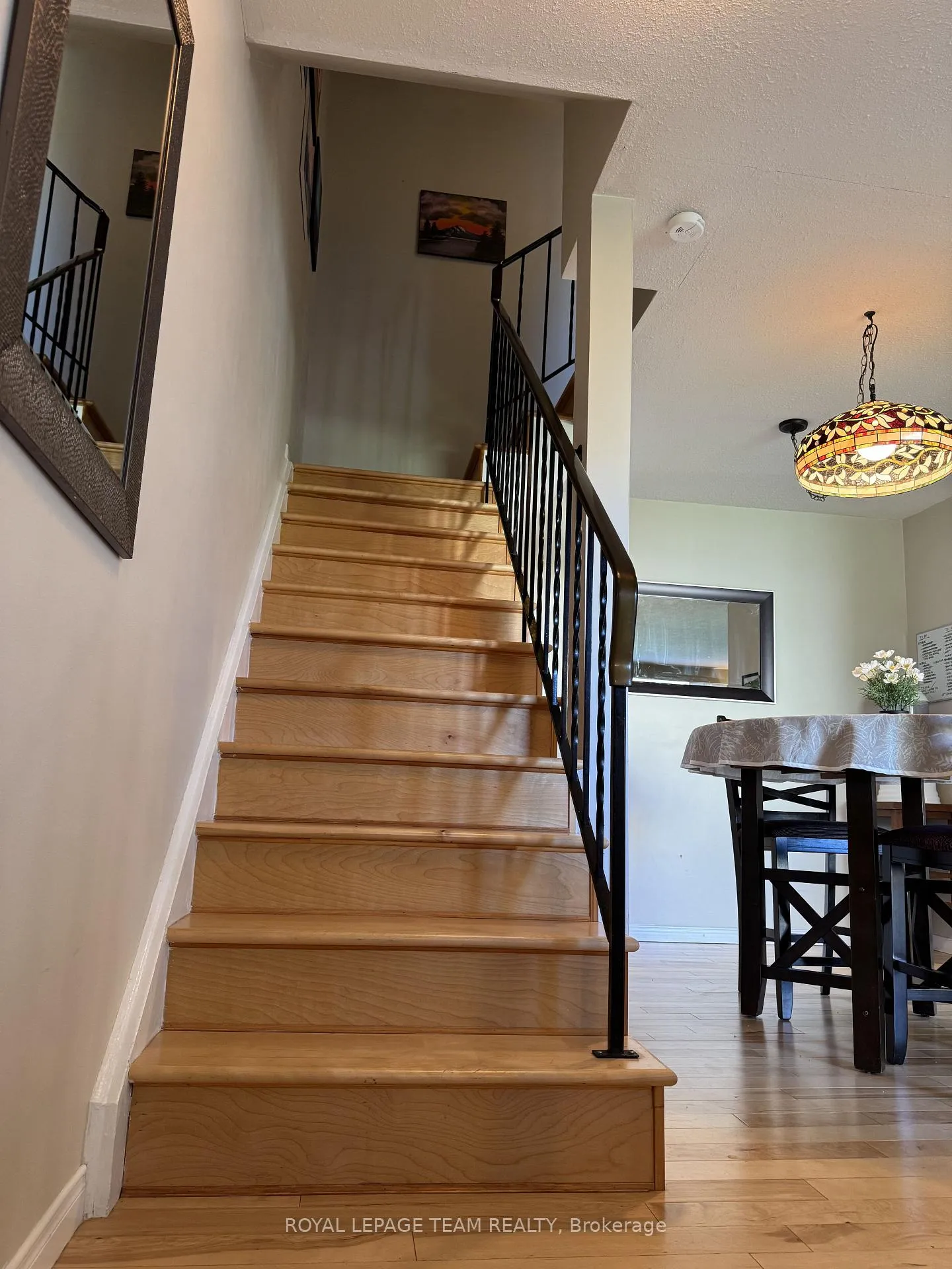 Photo 18 of Unit B, 21 Woodvale Green, Ottawa, Craig Henry/Woodvale — HOMEH