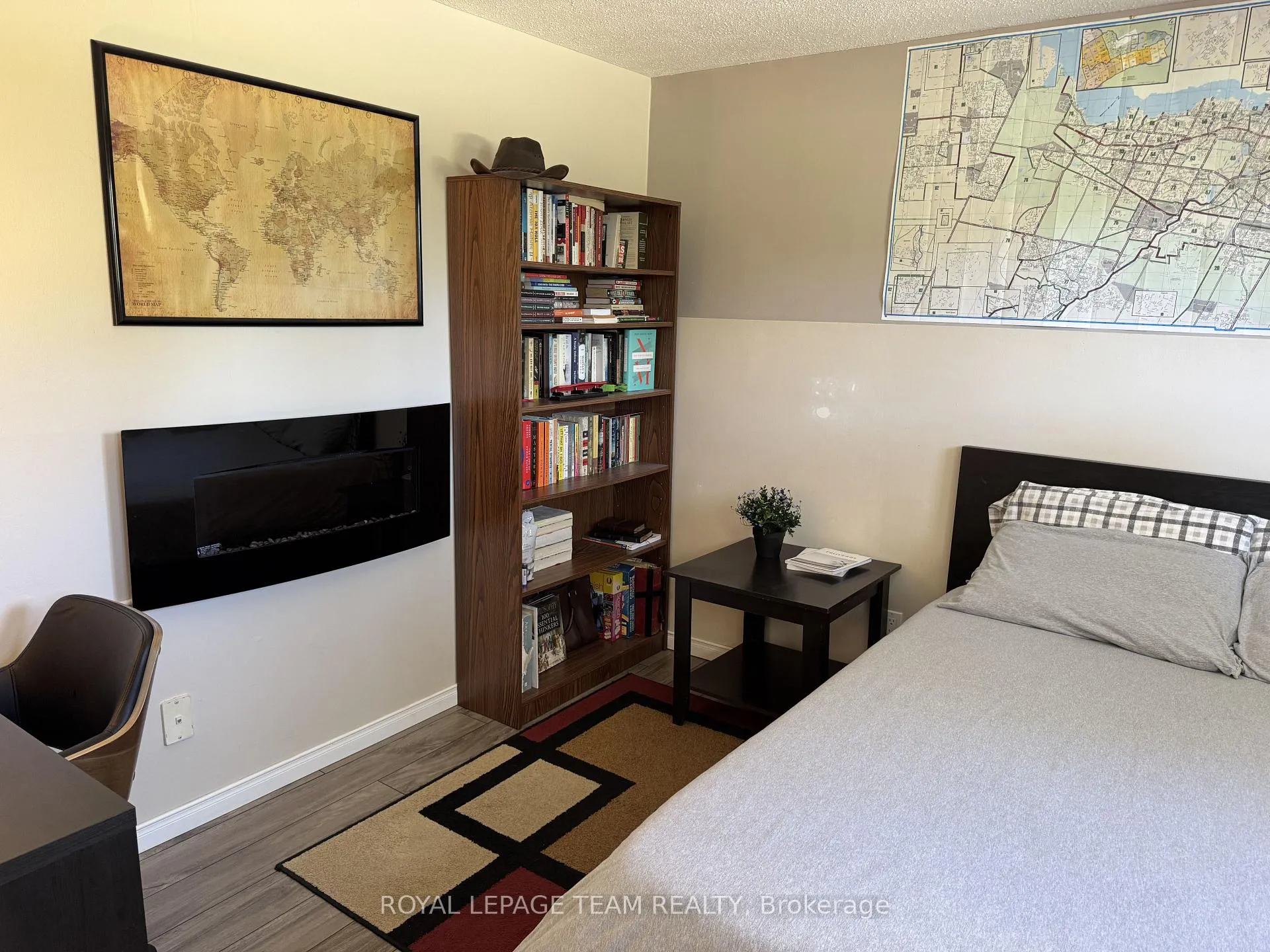 Photo 31 of Unit B, 21 Woodvale Green, Ottawa, Craig Henry/Woodvale — HOMEH