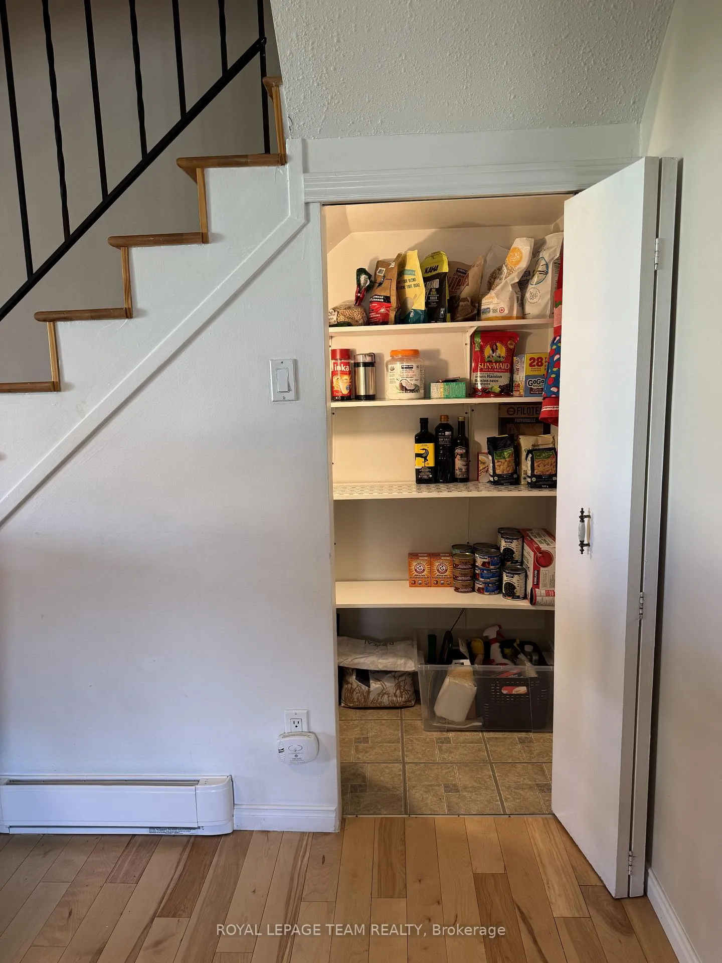 Photo 41 of Unit B, 21 Woodvale Green, Ottawa, Craig Henry/Woodvale — HOMEH